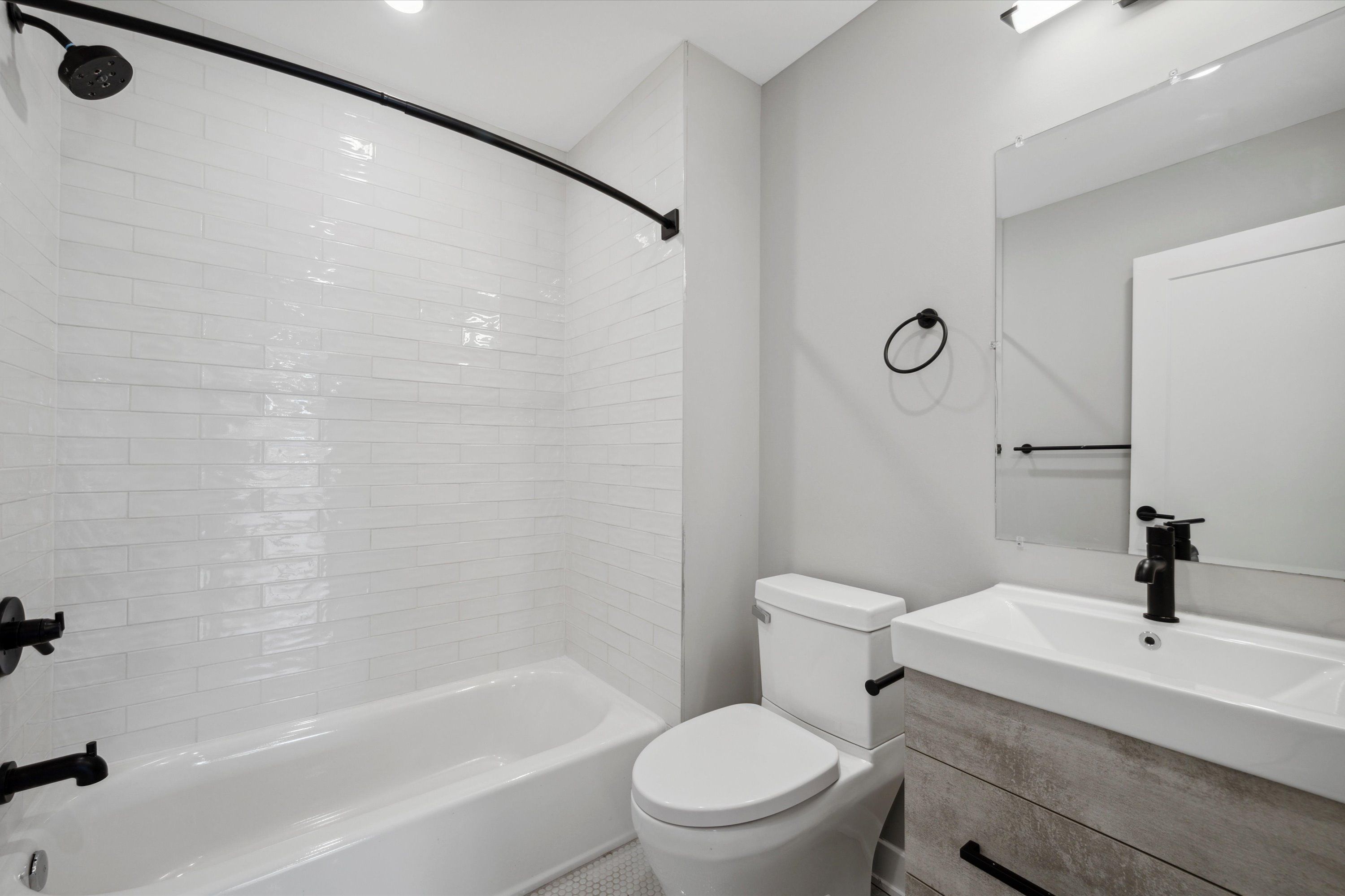 1841-43 N Gratz ST Unit C4