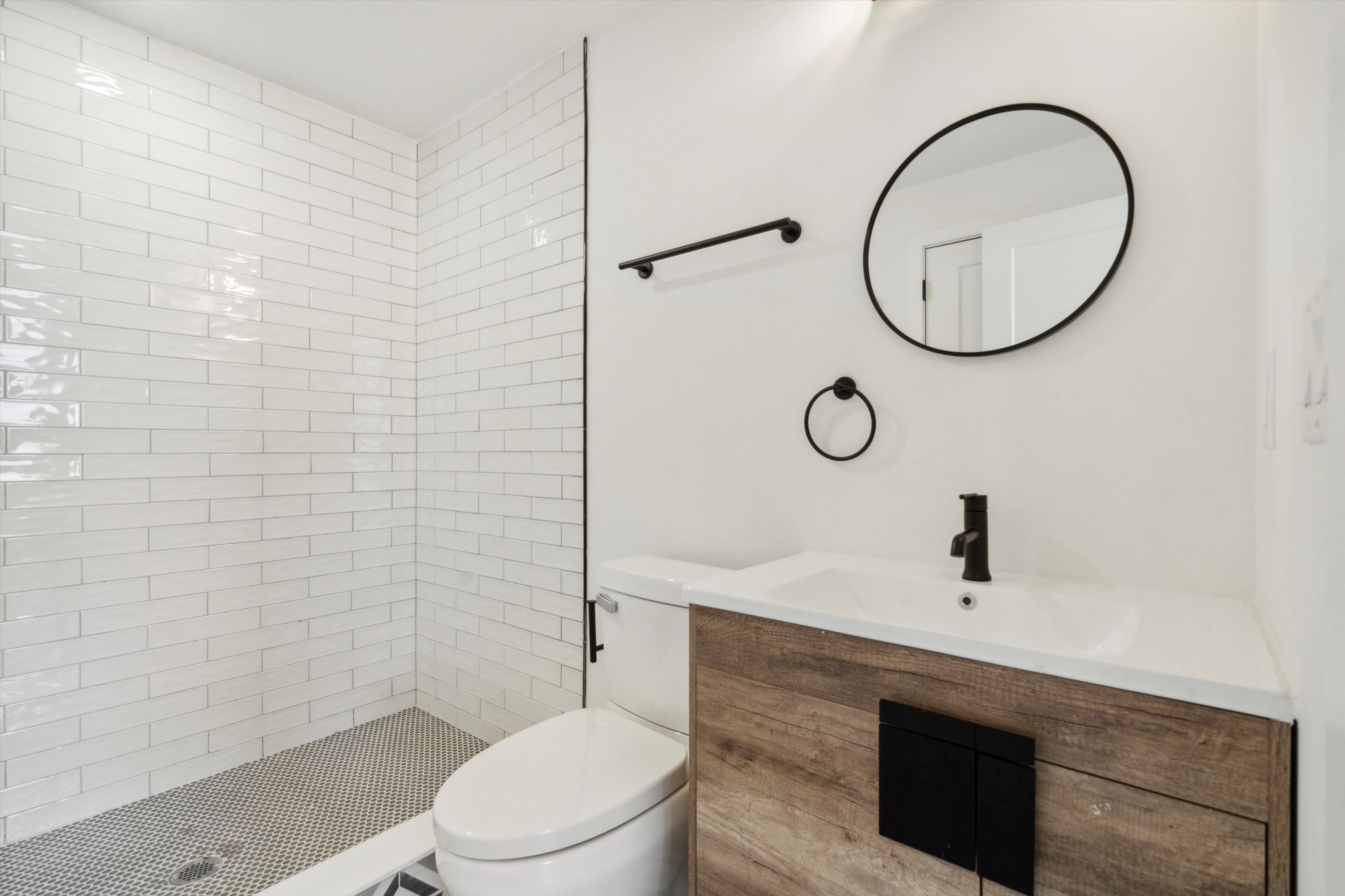 1533 N Sydenham ST Unit B