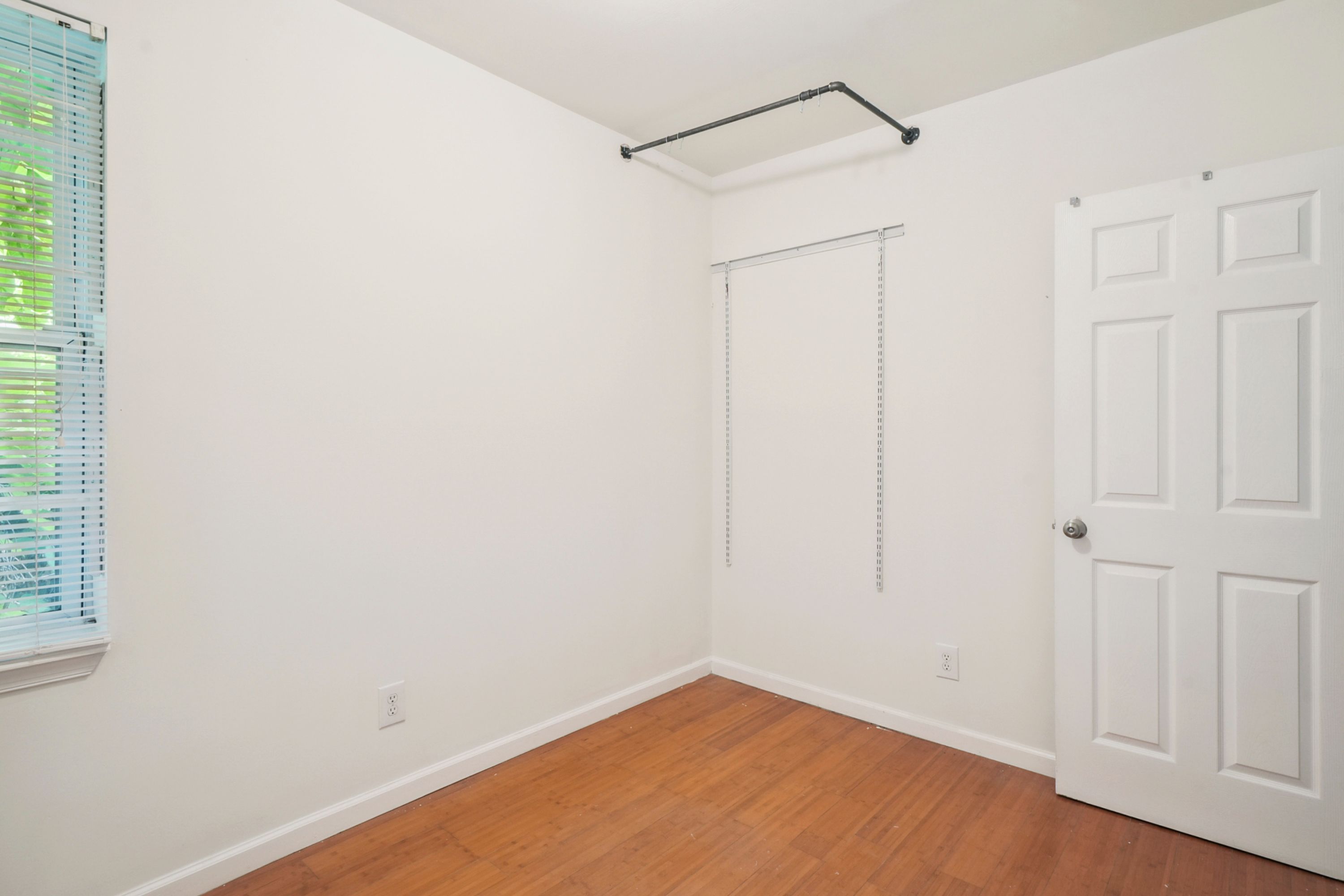 1616 WILLINGTON ST Unit 1