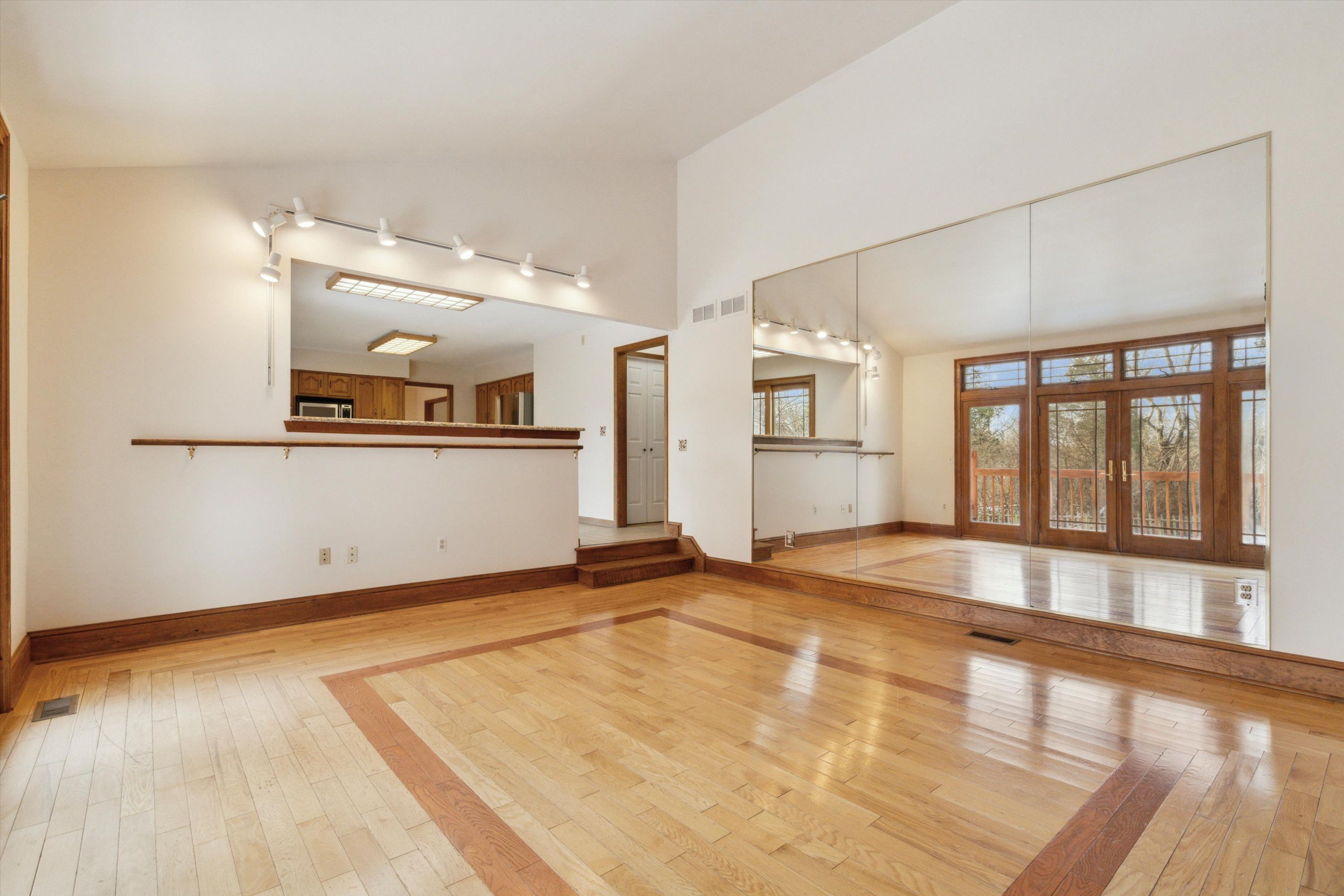 39 Union St