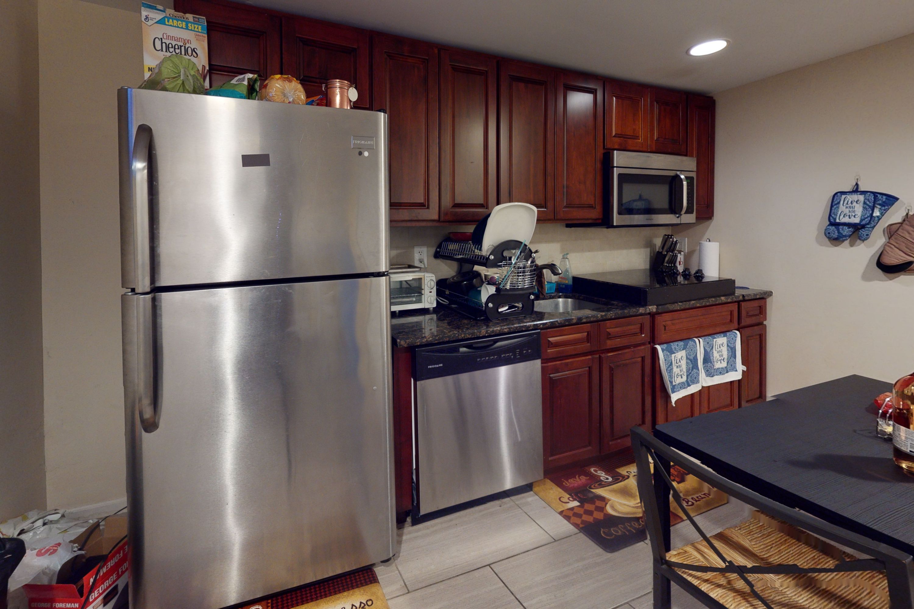 623 S 42nd St Unit Lower