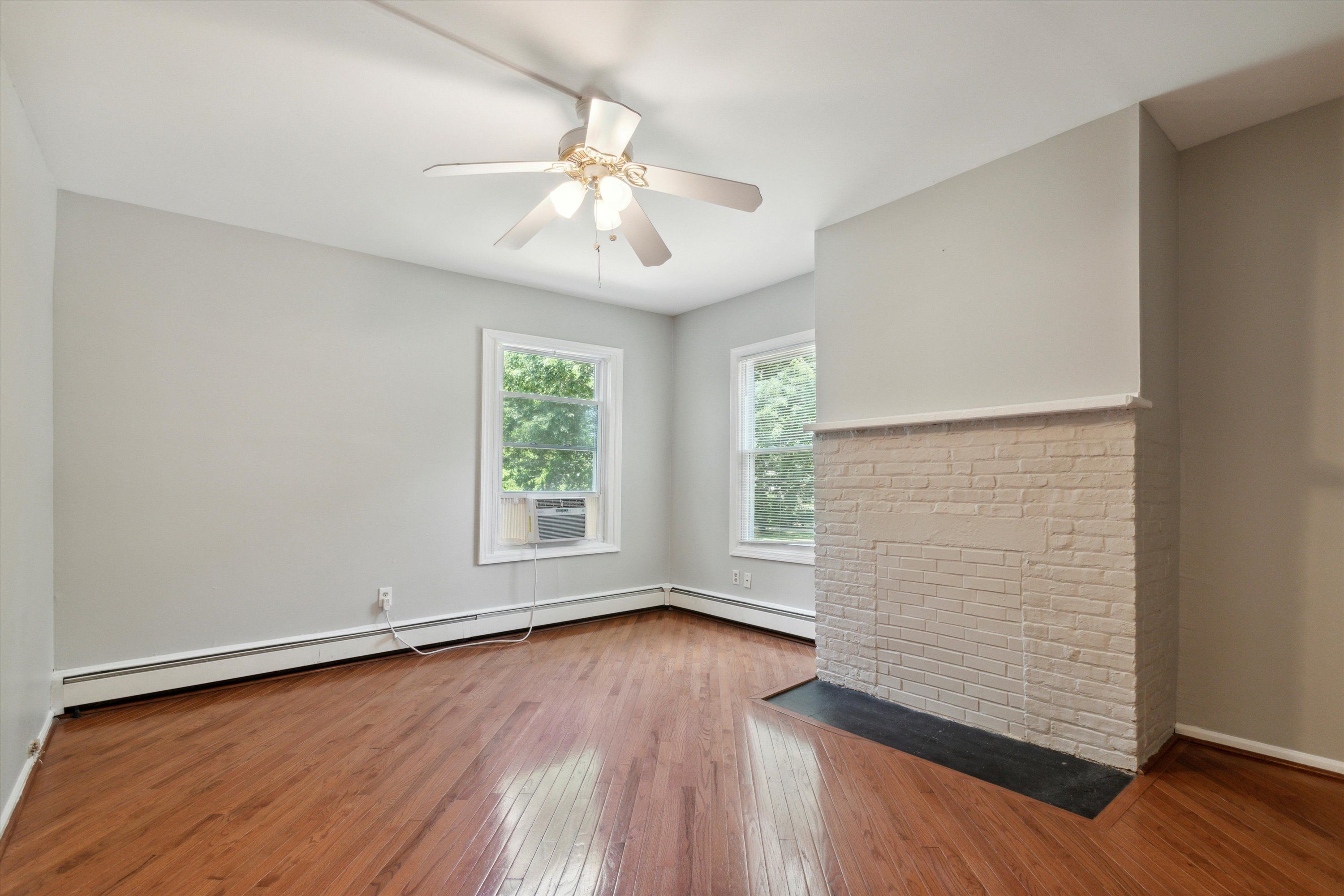 291-293 Nassau St Unit 4
