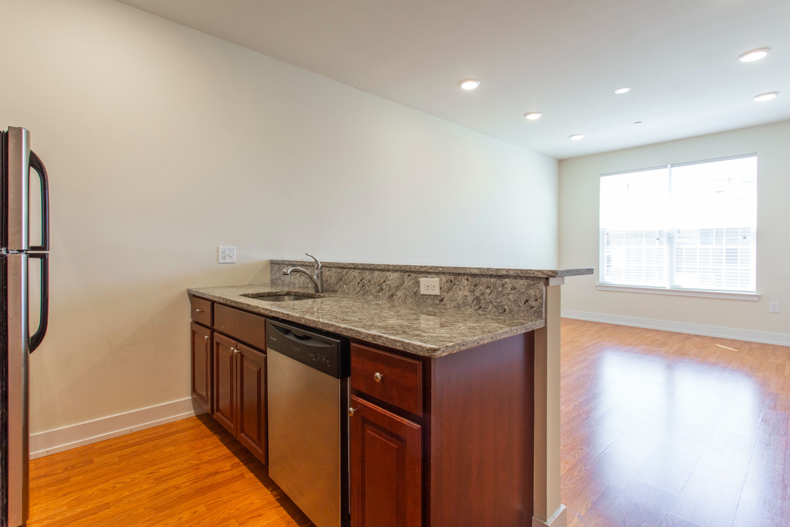 1405 N SYDENHAM ST Unit B2