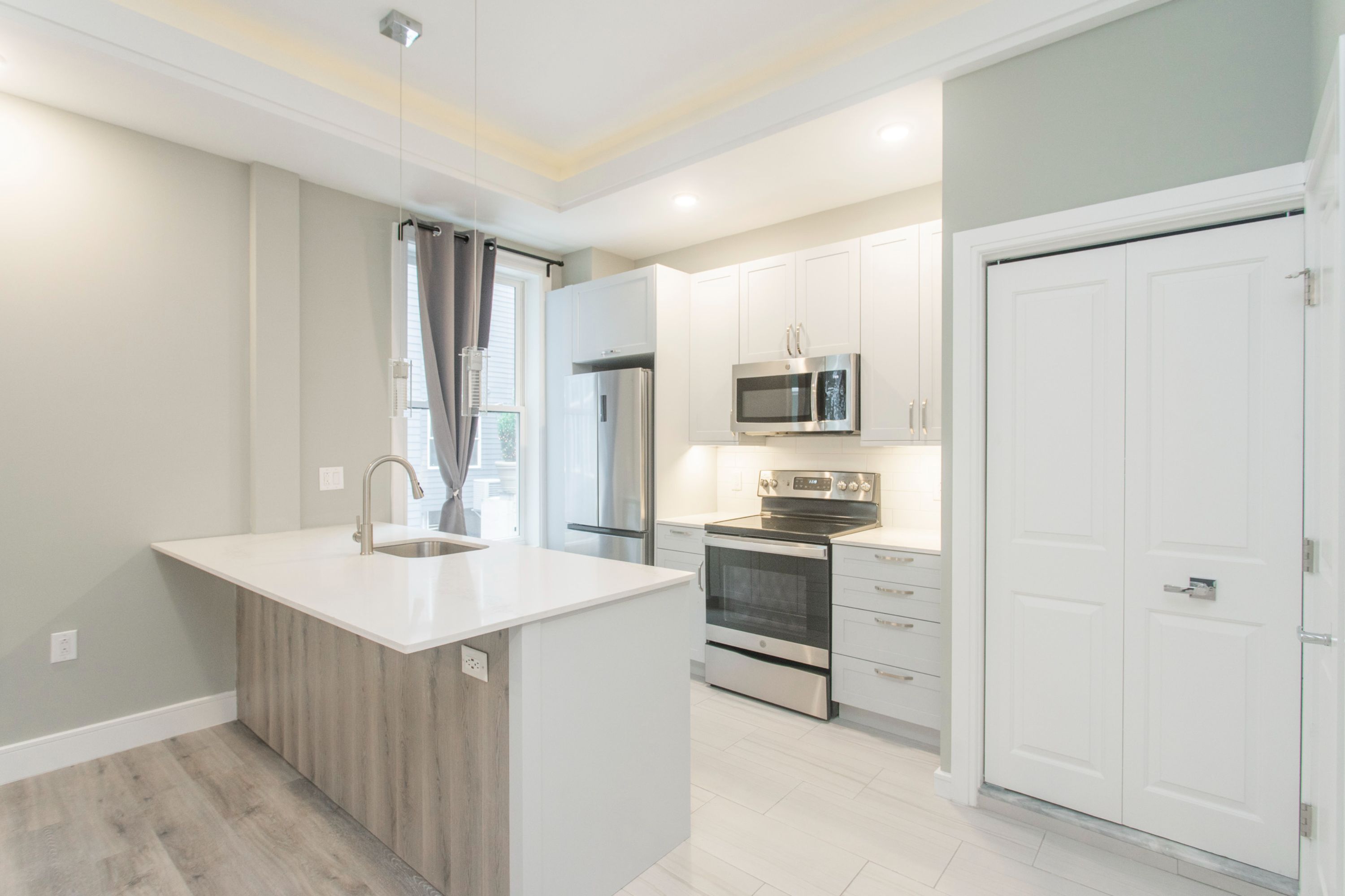 1133 E COLUMBIA AVE Unit 103