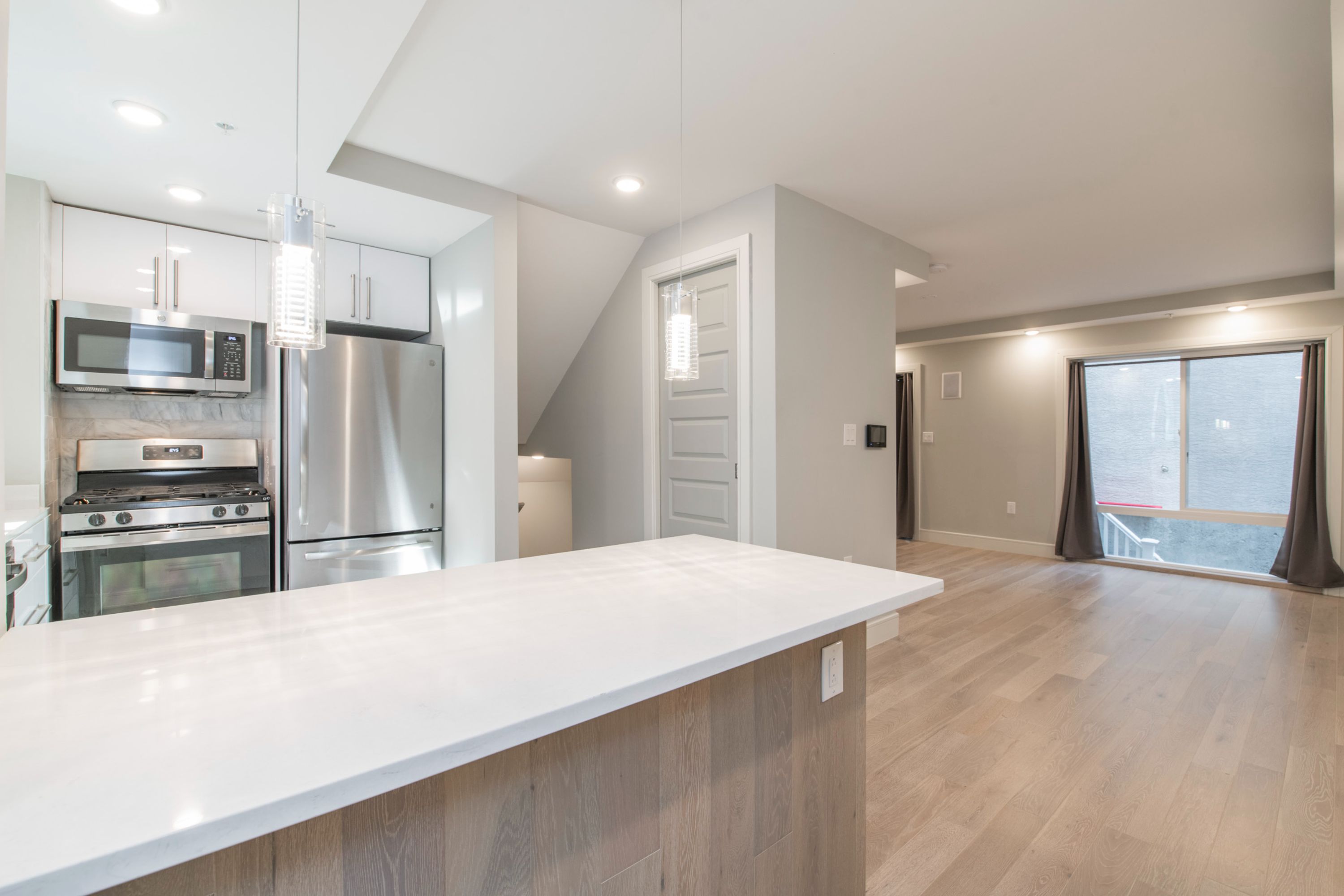 628 N Bodine ST Unit 1