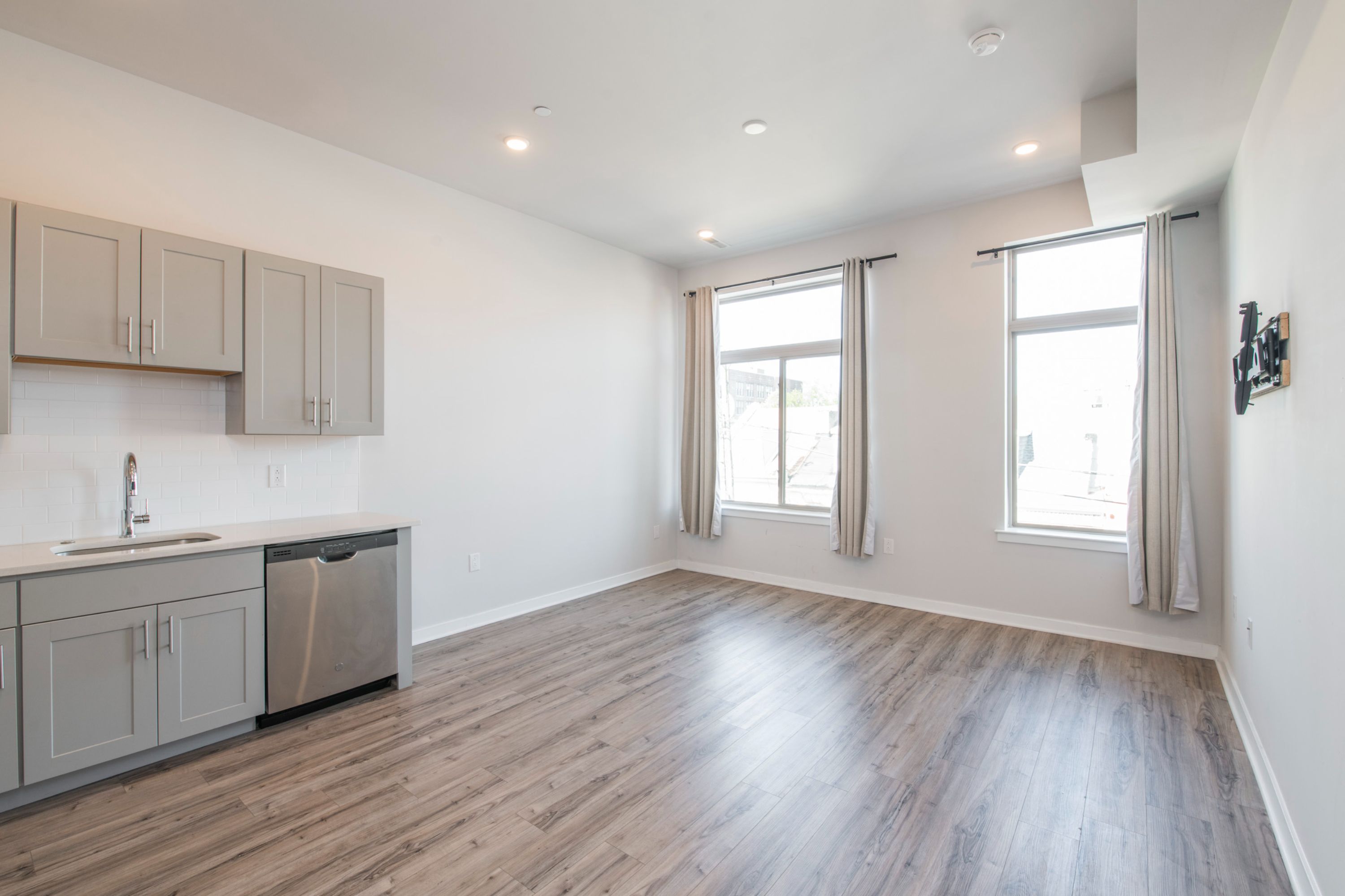 1143 N 3rd St Unit 202