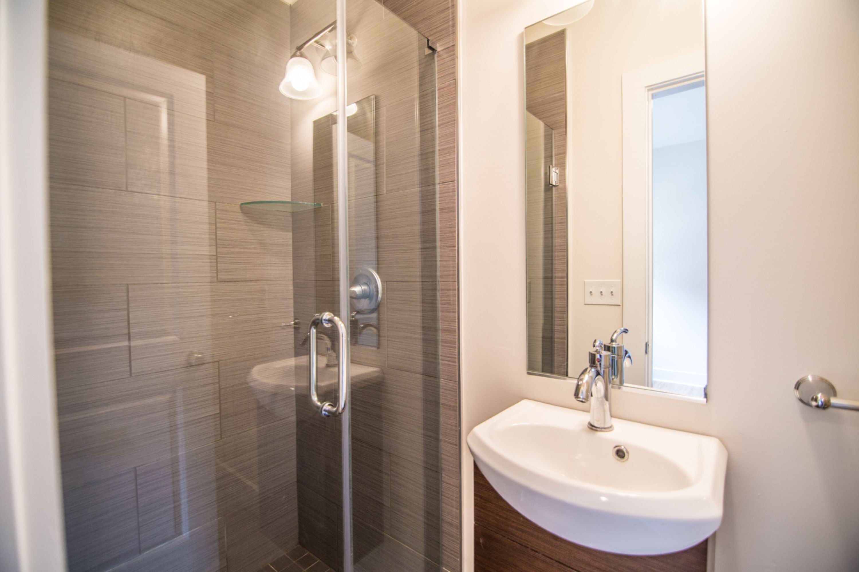 3842 LANCASTER AVE Unit 1