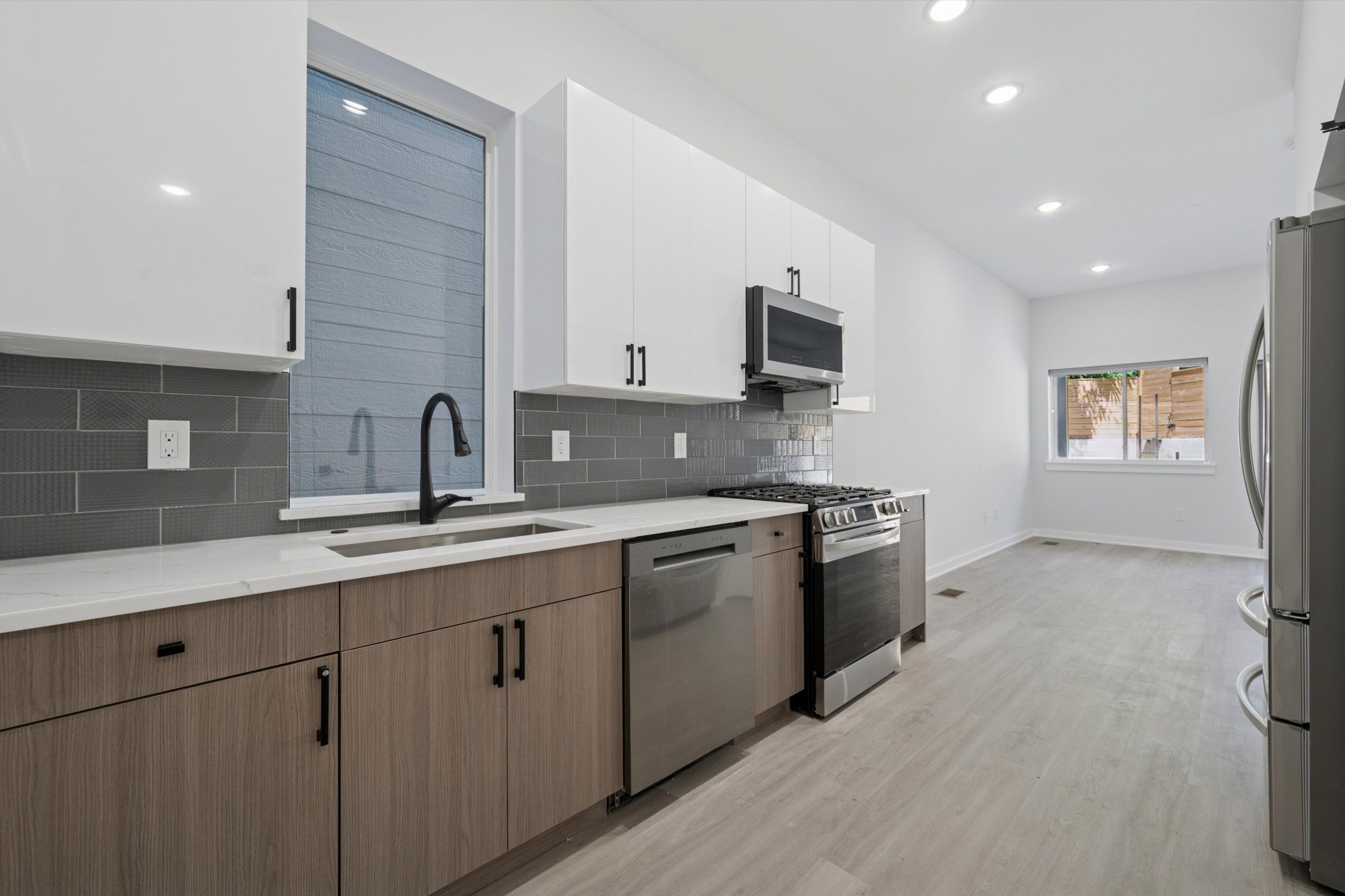 3729 LANCASTER AVE Unit 102