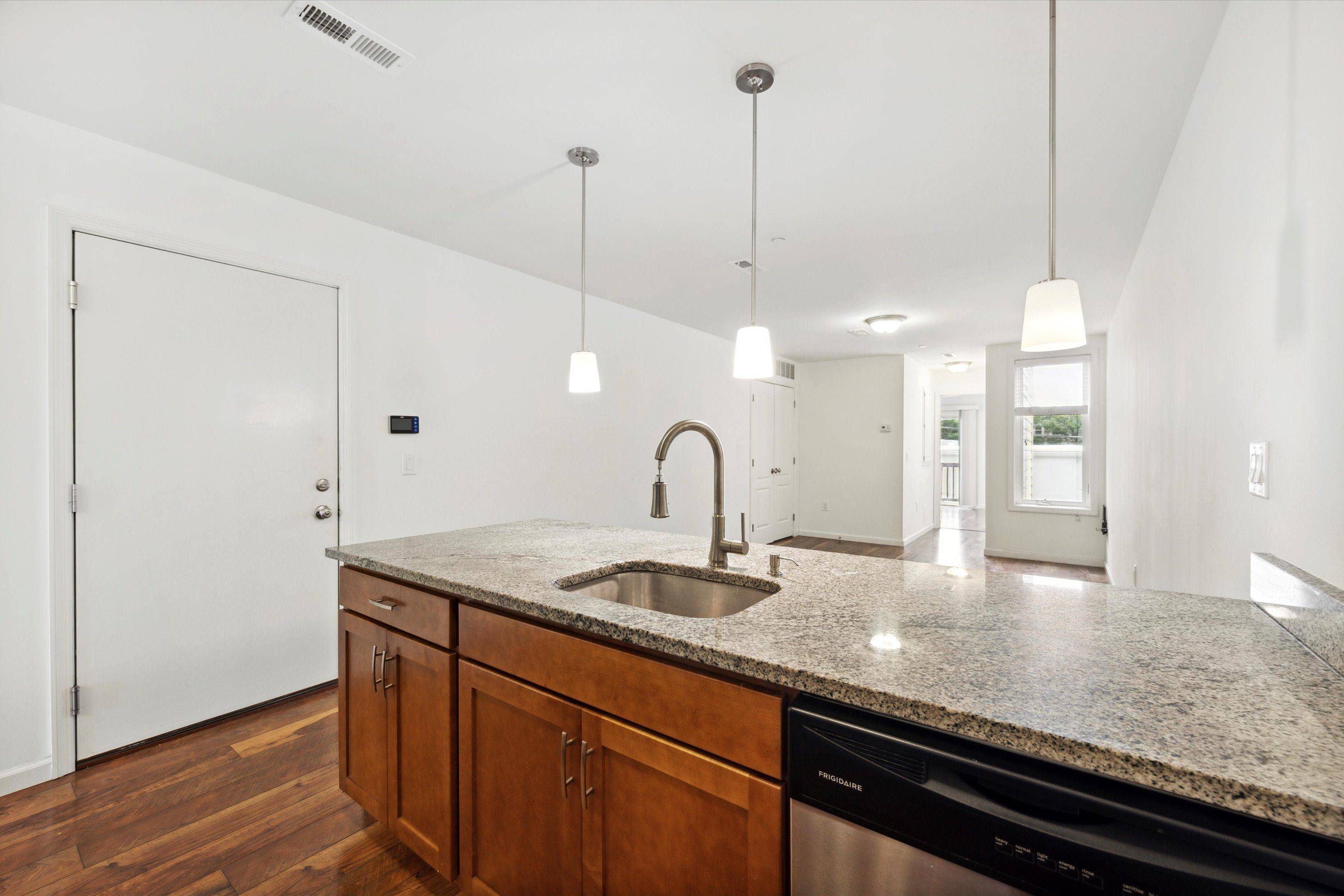 4613 Sansom St Unit 2