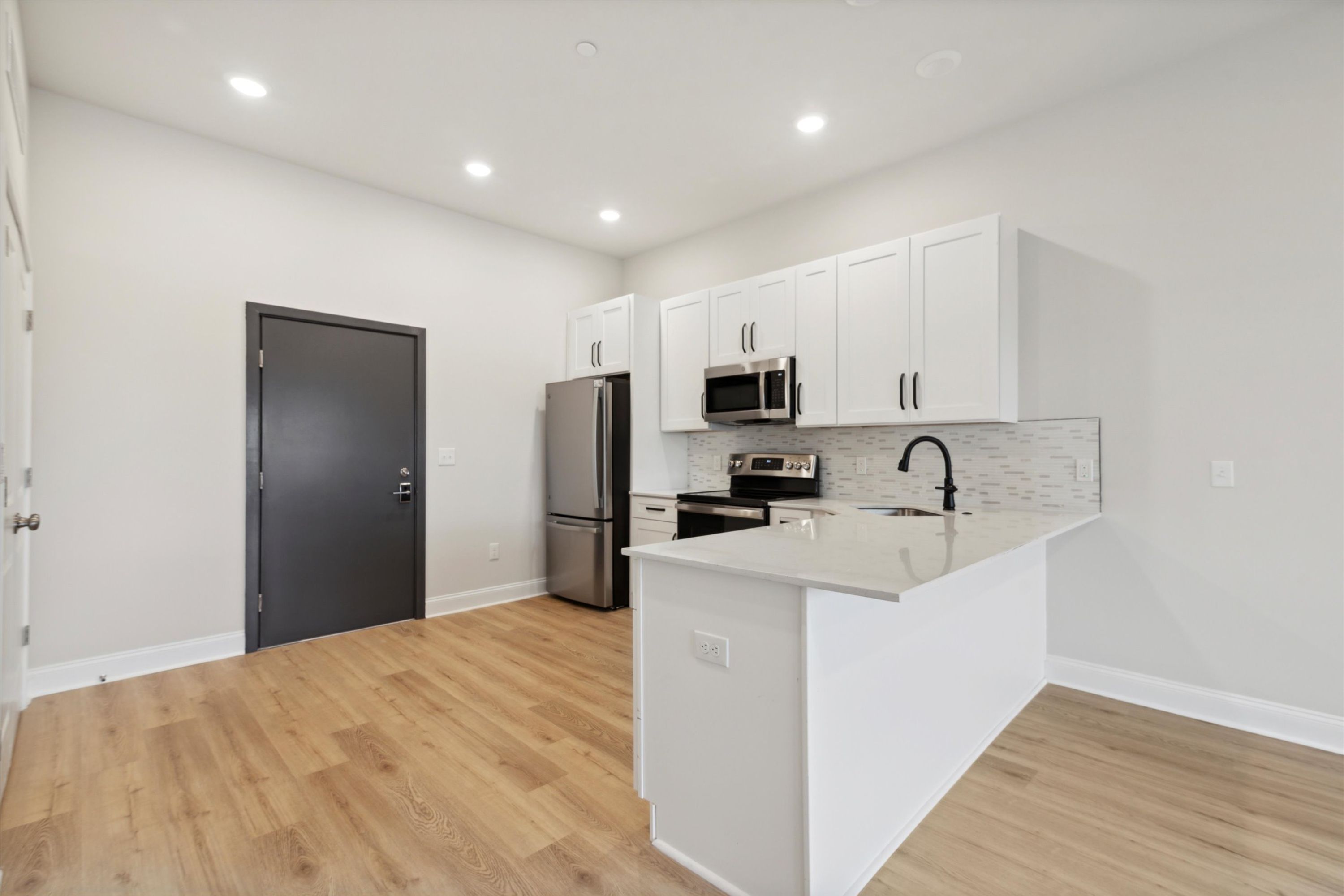 2157 E LEHIGH AVE Unit 415