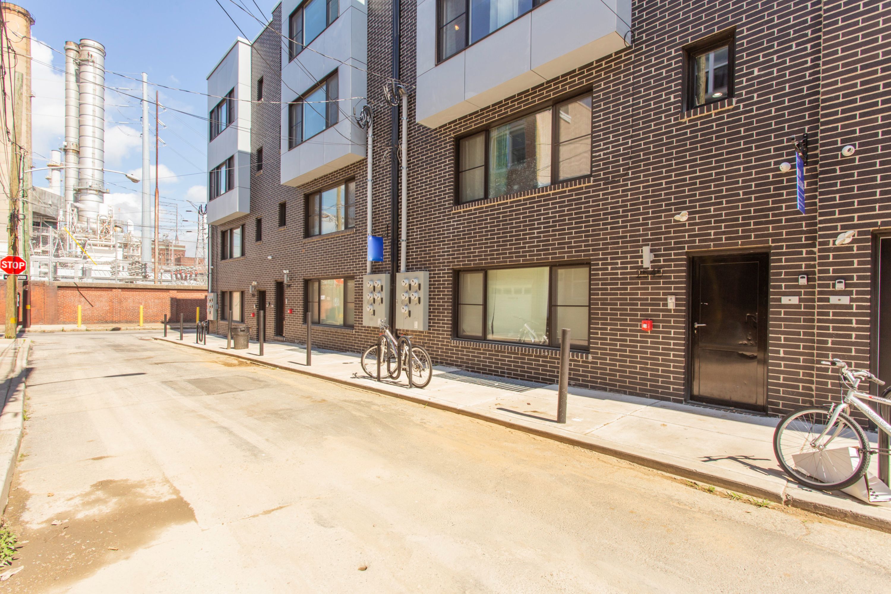 2545-47 MONTROSE ST Unit D