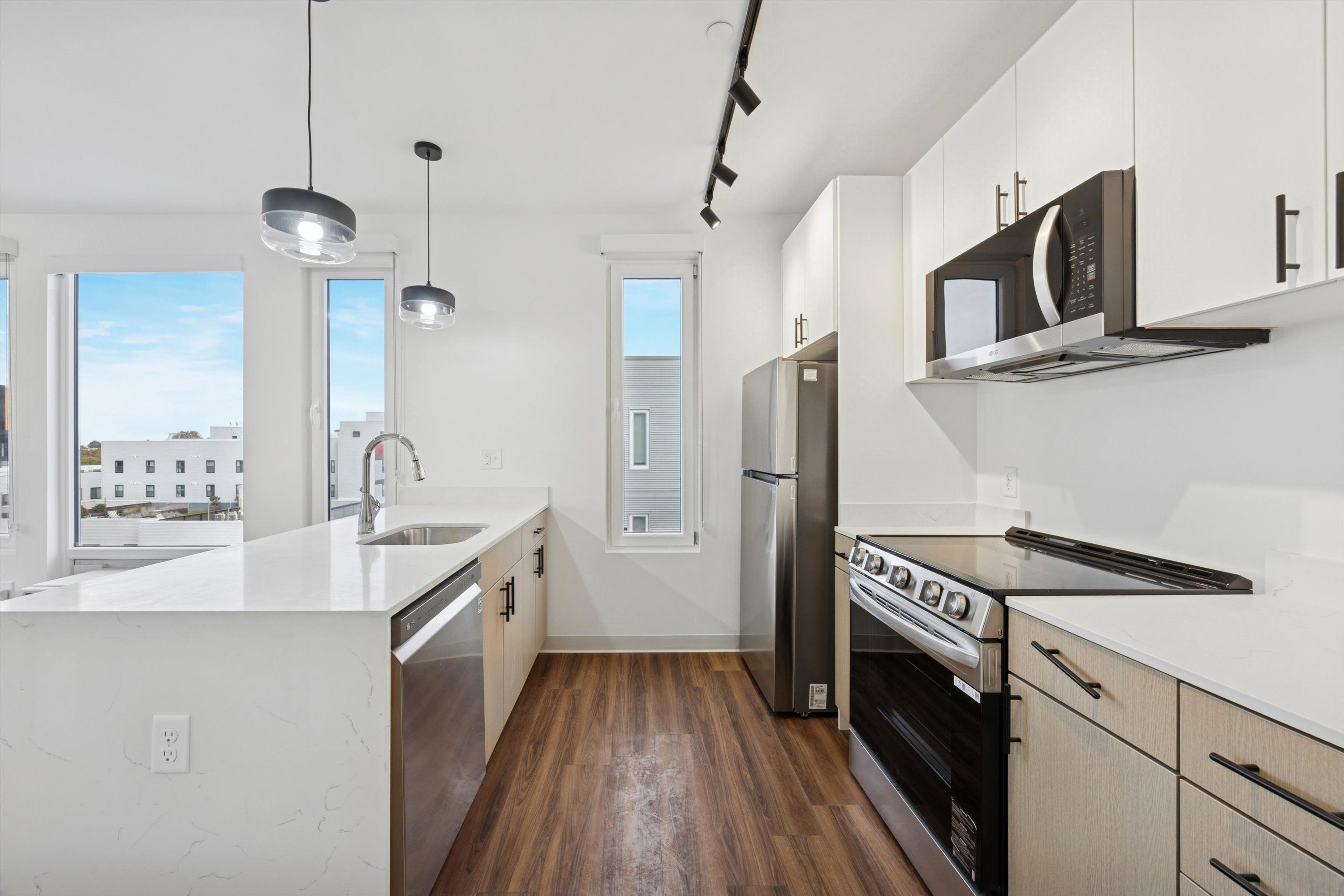 4240 Chestnut St Unit 423