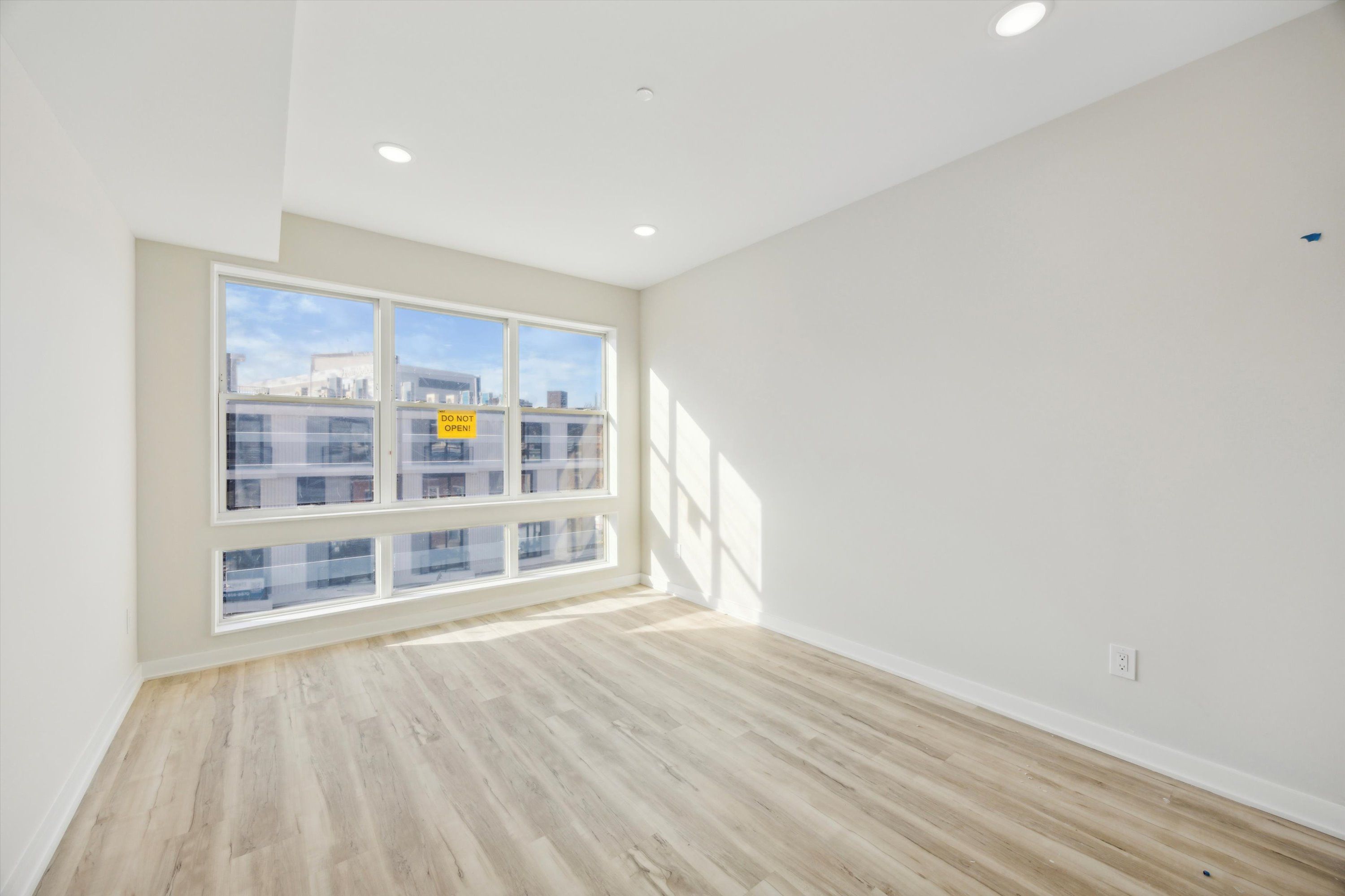 3729 LANCASTER AVE Unit 400