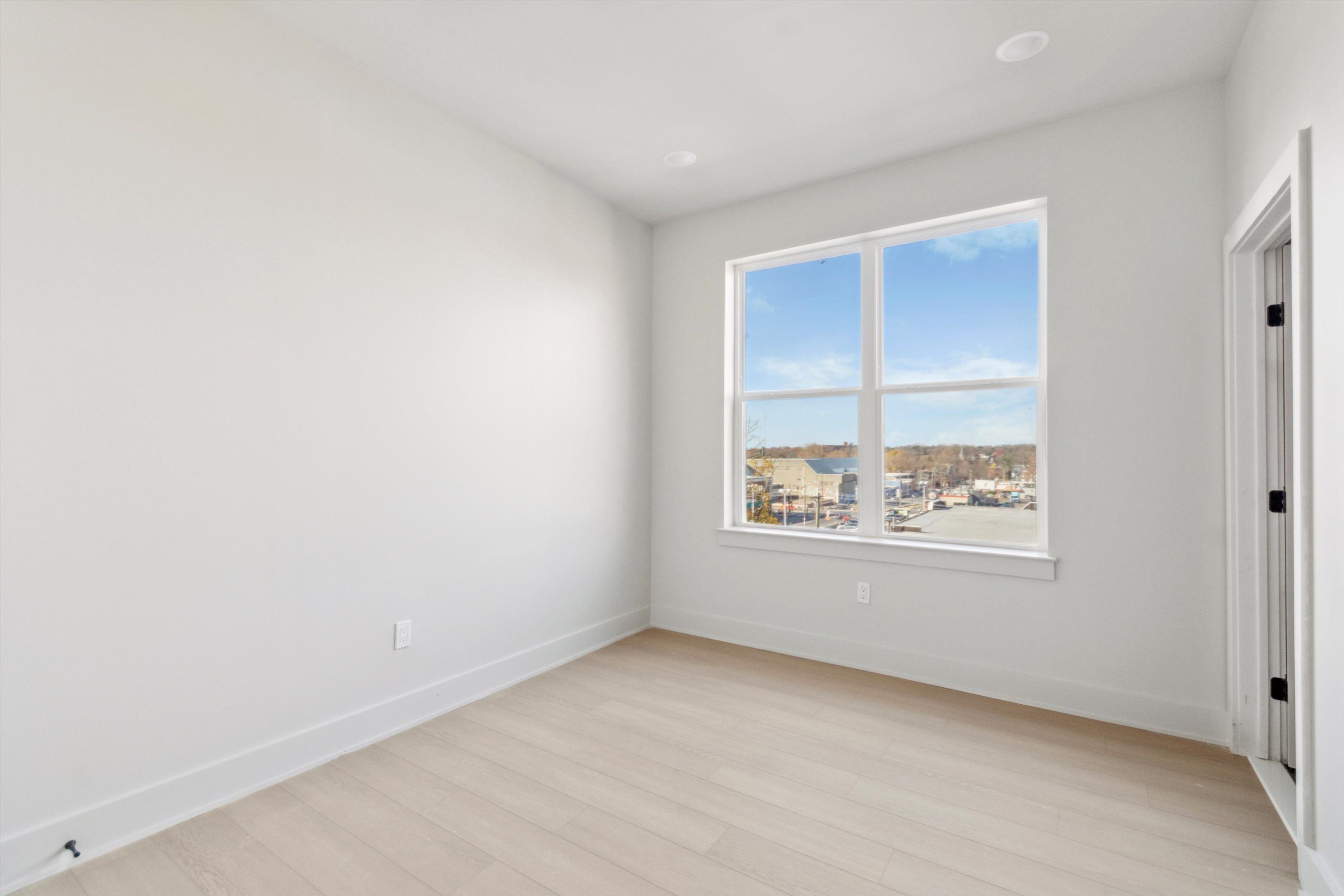 5521 Wayne Ave Unit 509