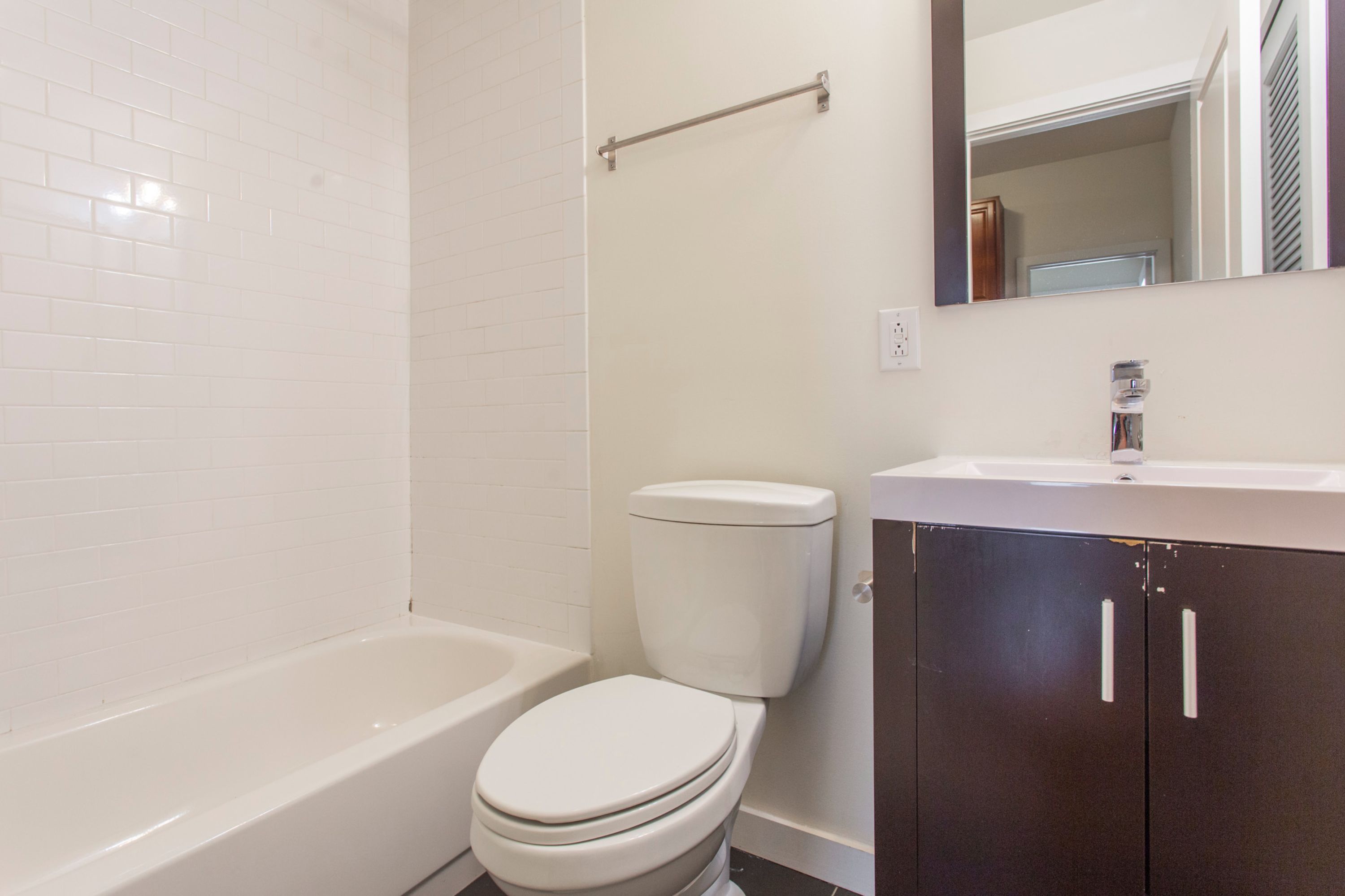 1310 N CARLISLE ST Unit 2R