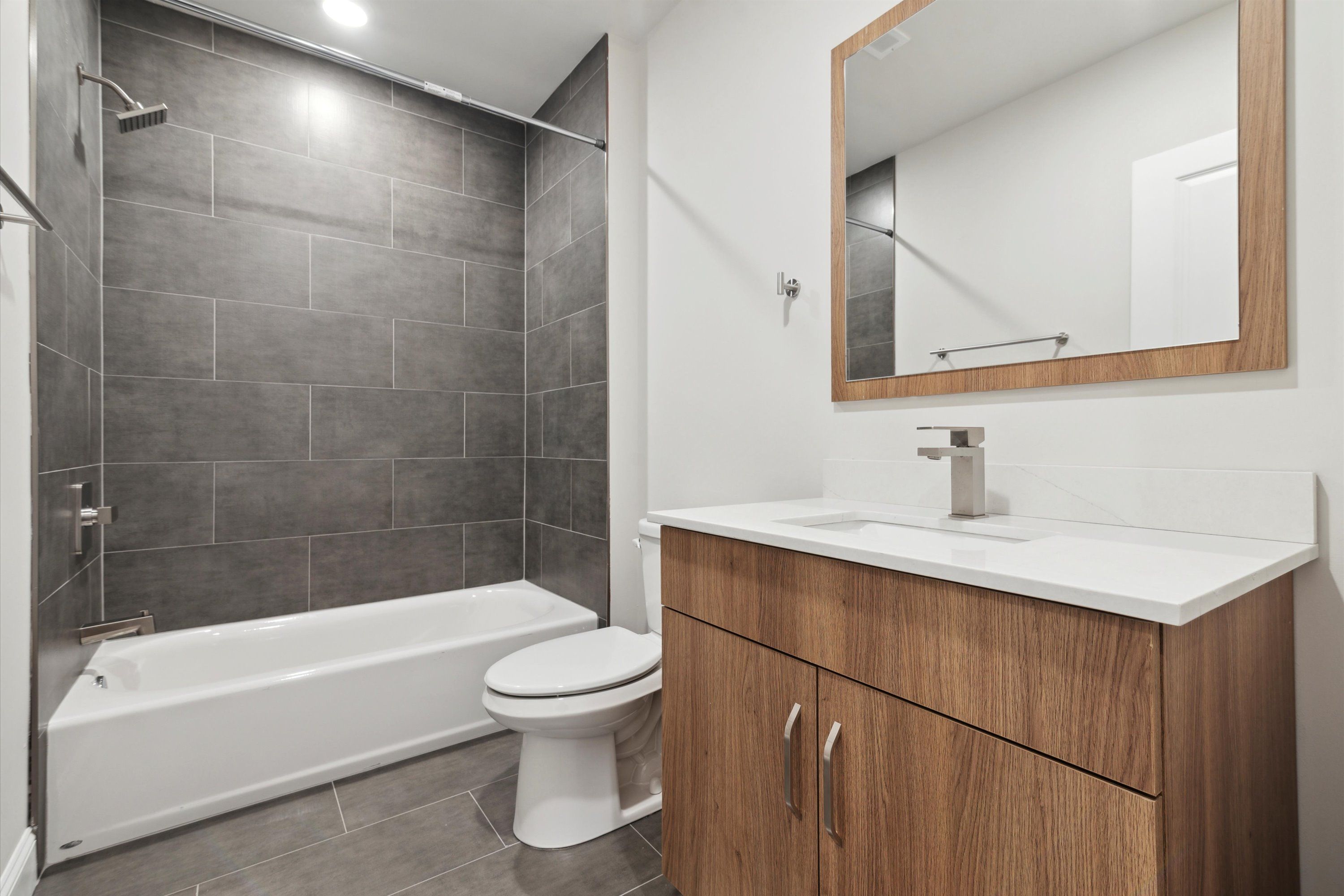 2157 E LEHIGH AVE Unit 209