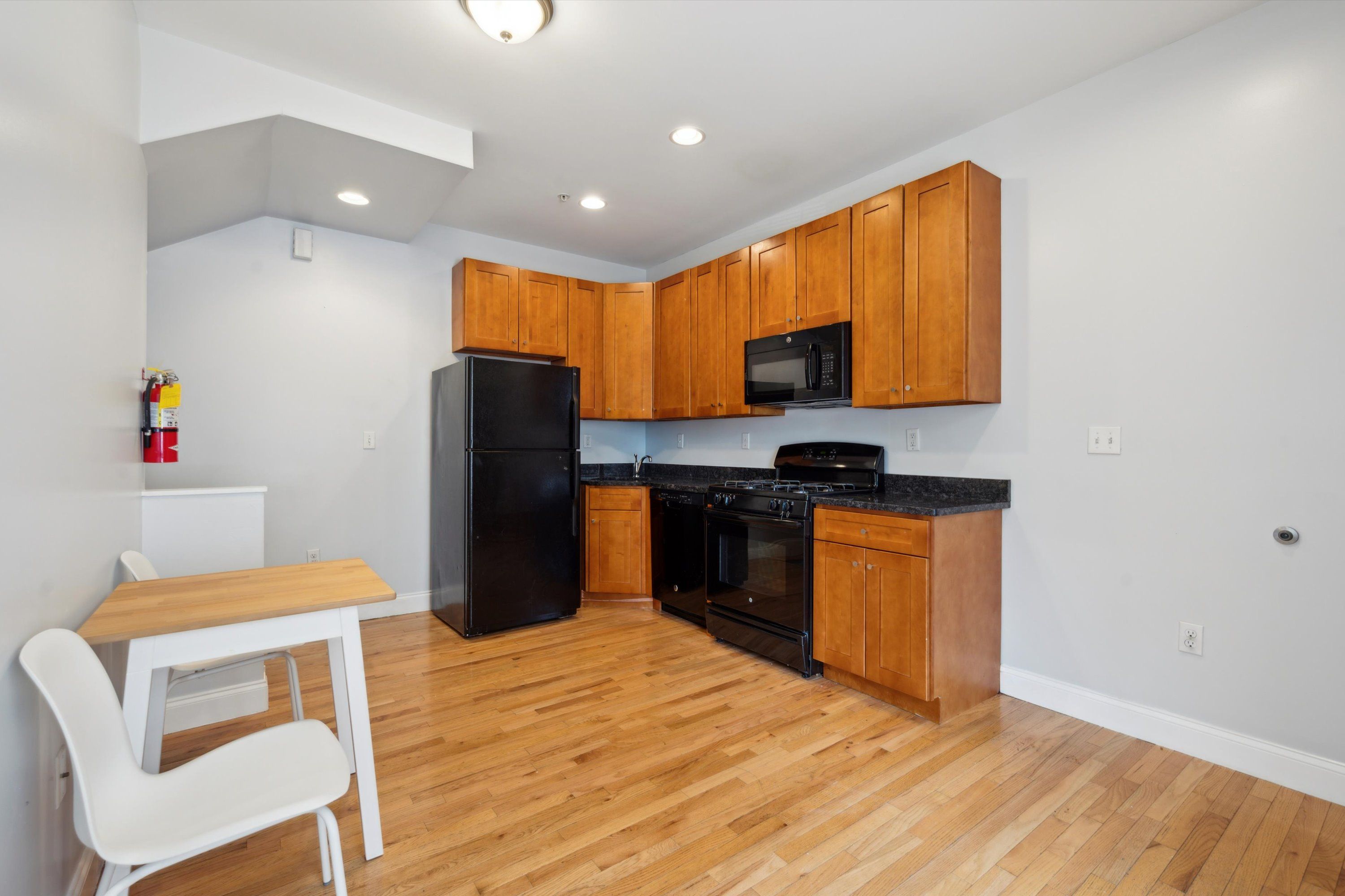 1921 N 18TH ST Unit 1F