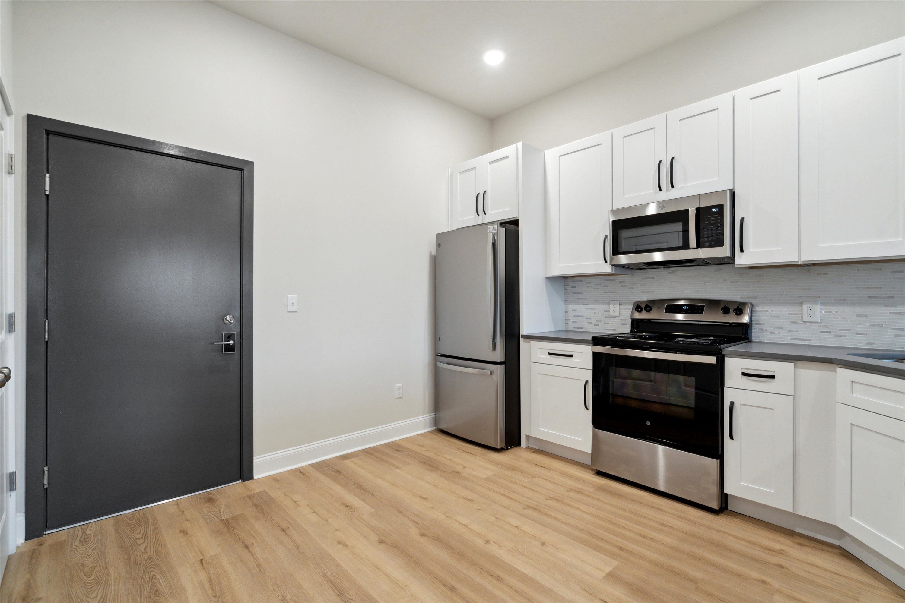2157 E LEHIGH AVE Unit 516