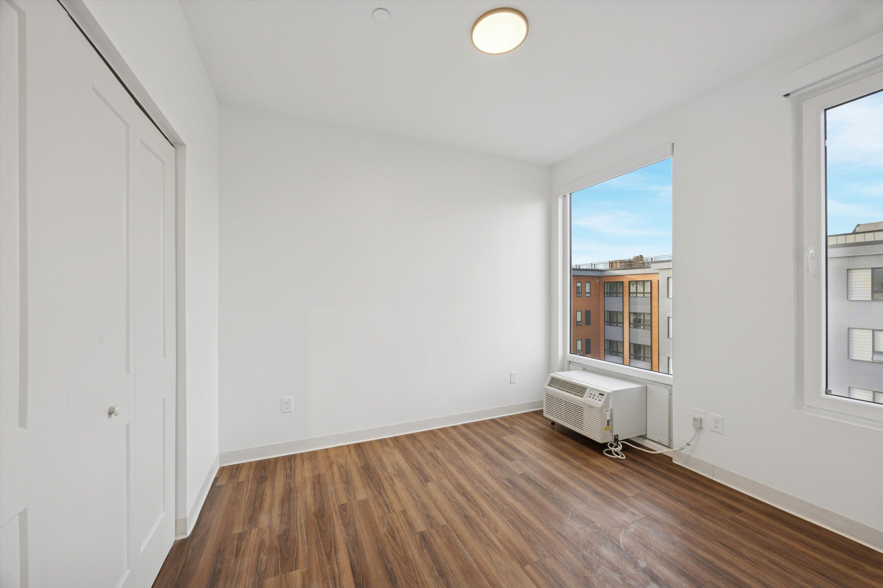 4240 Chestnut St Unit 423