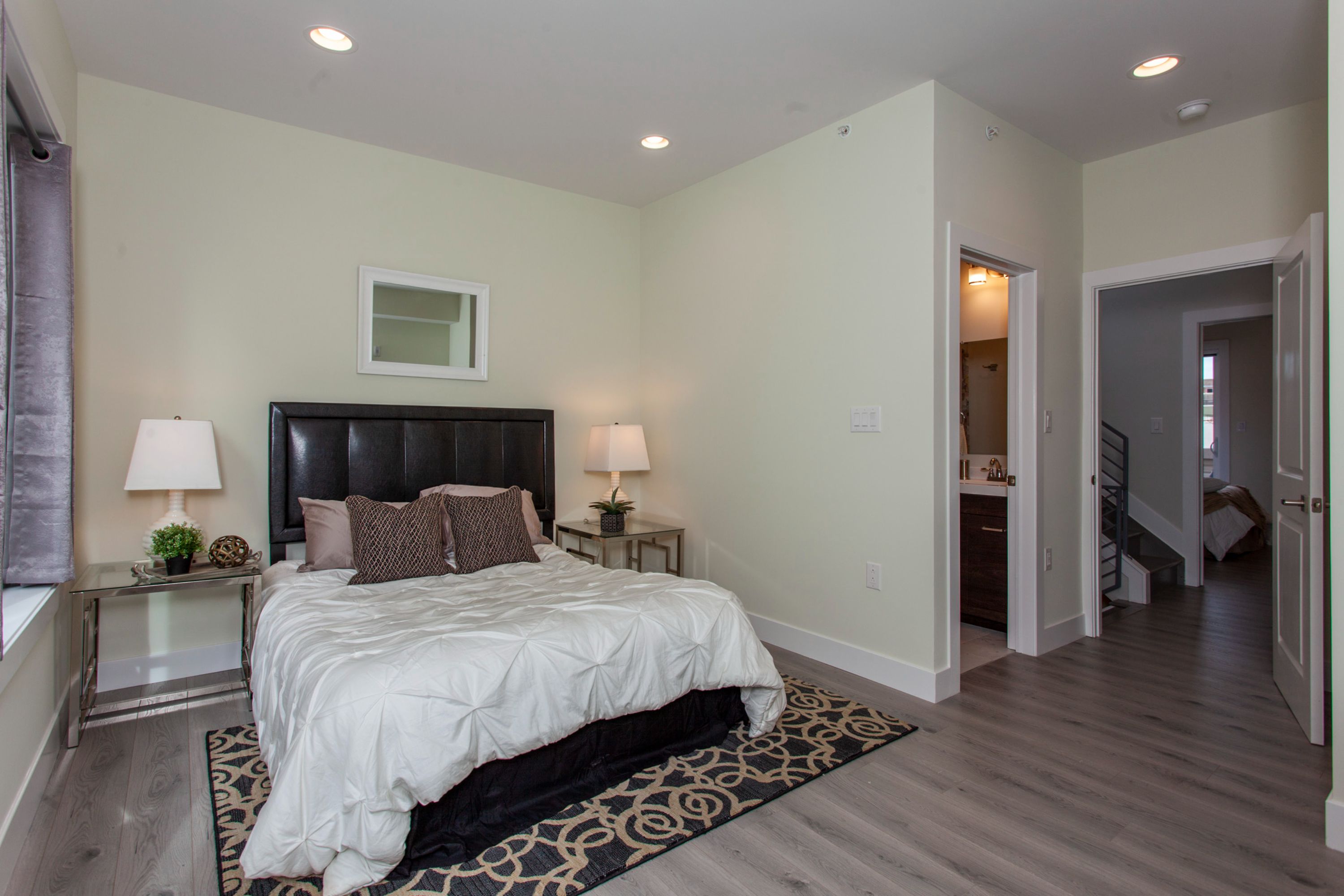 1533-39 PARRISH ST Unit 4G