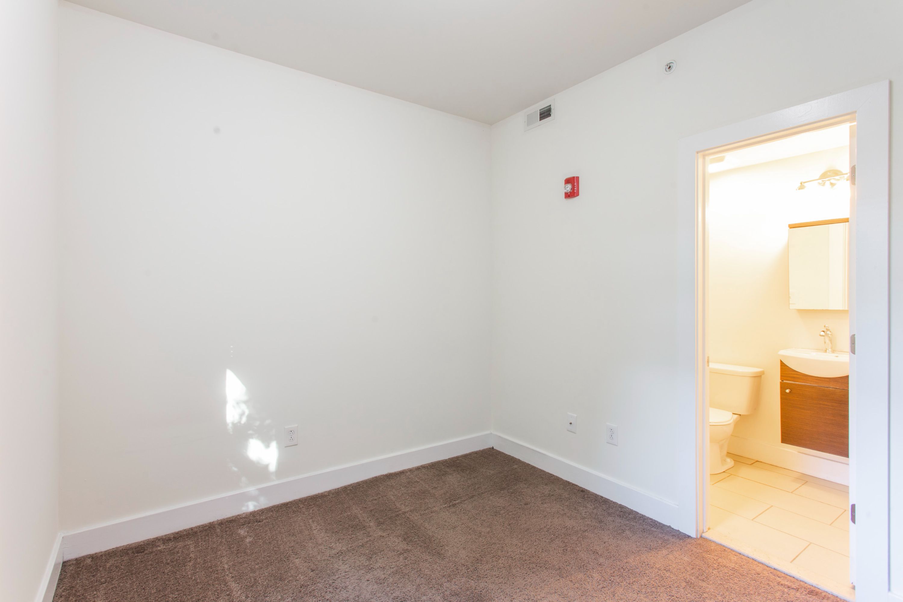 3836-50 SPRING GARDEN ST Unit 27