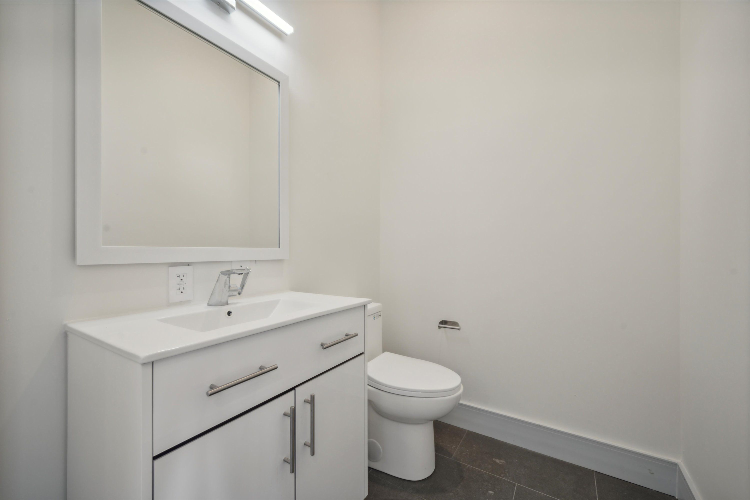 1221 E Fletcher St Unit 107