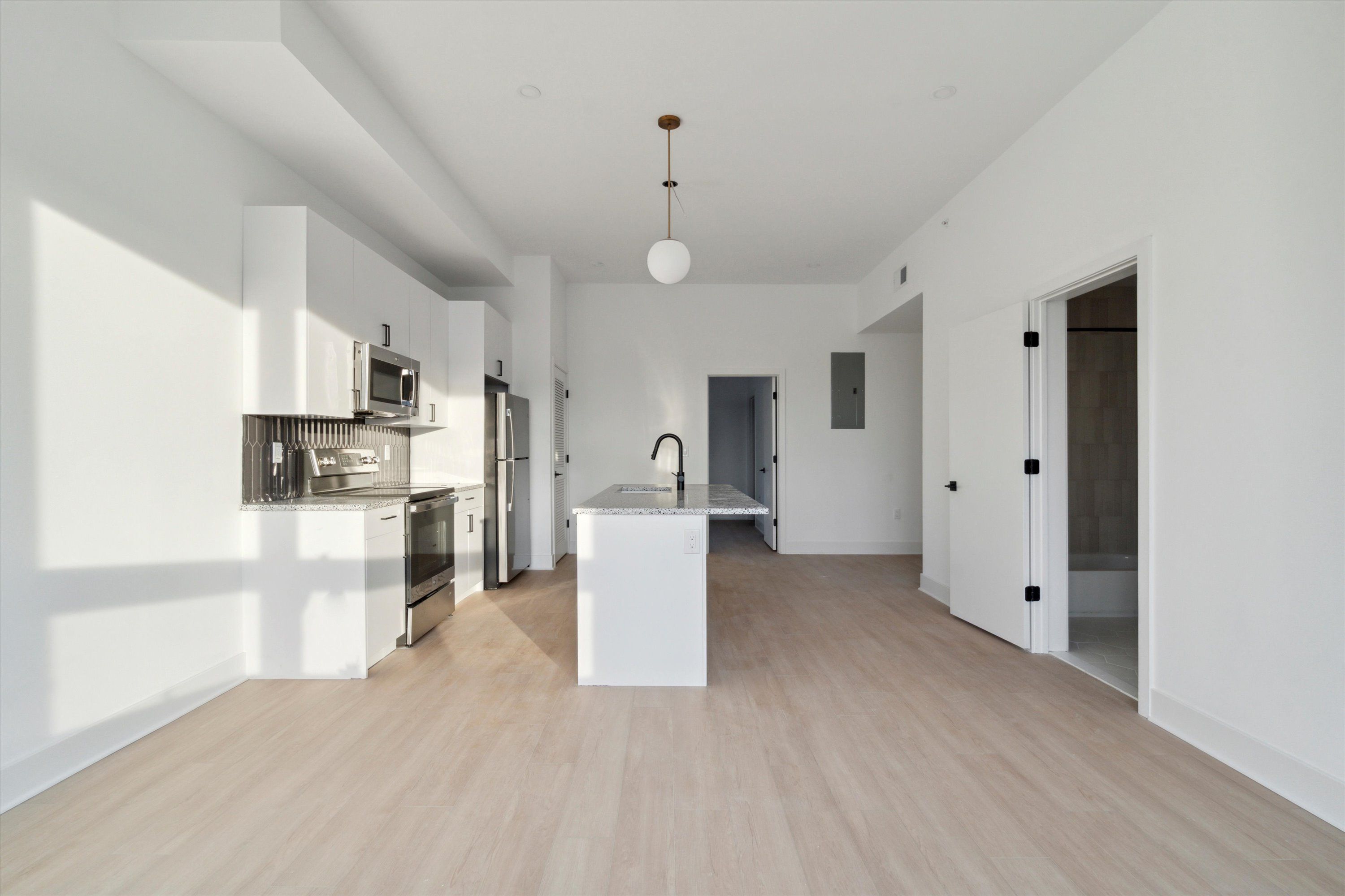 1643 N 2ND ST Unit 402