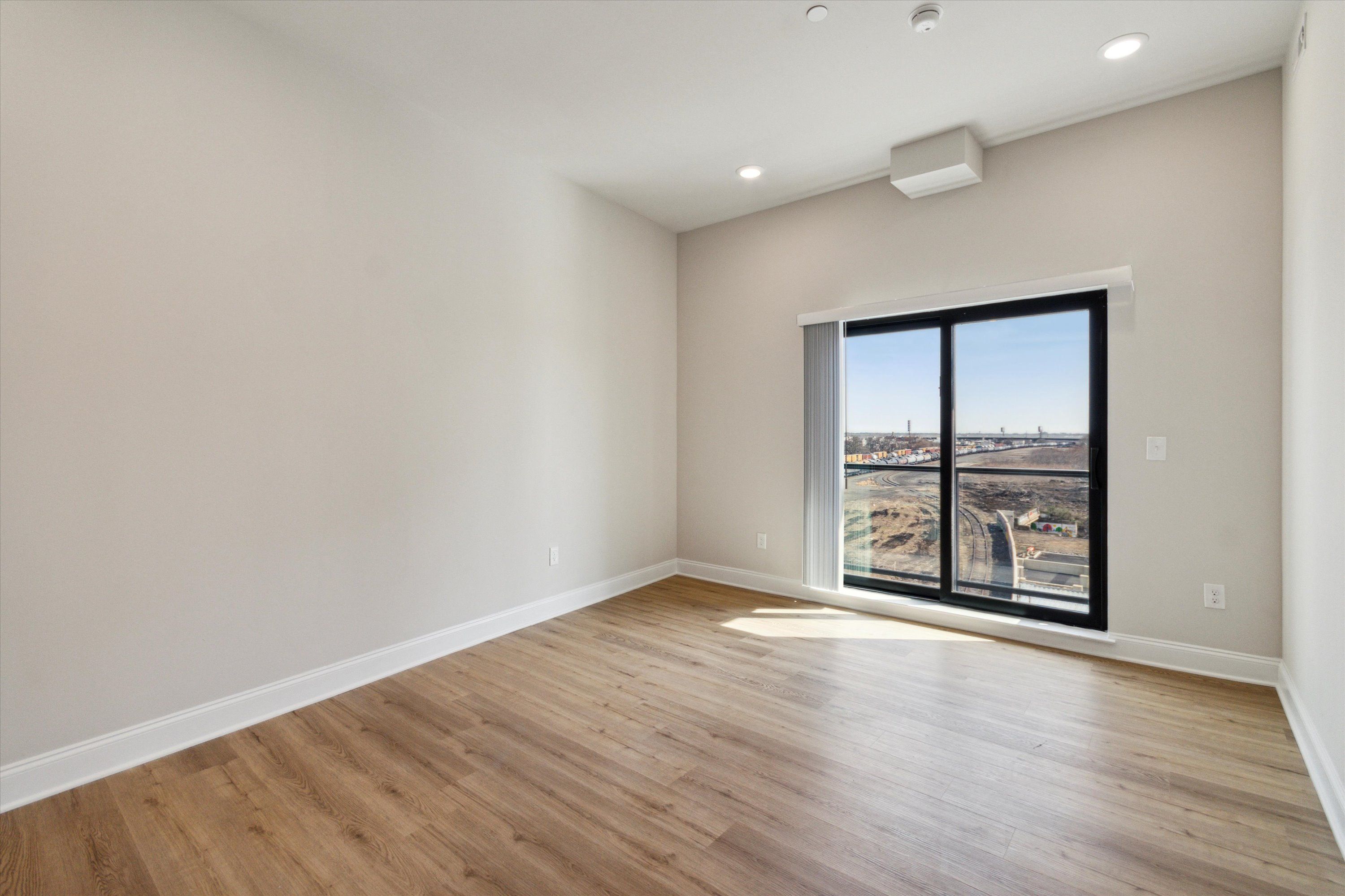 2157 E LEHIGH AVE Unit 403