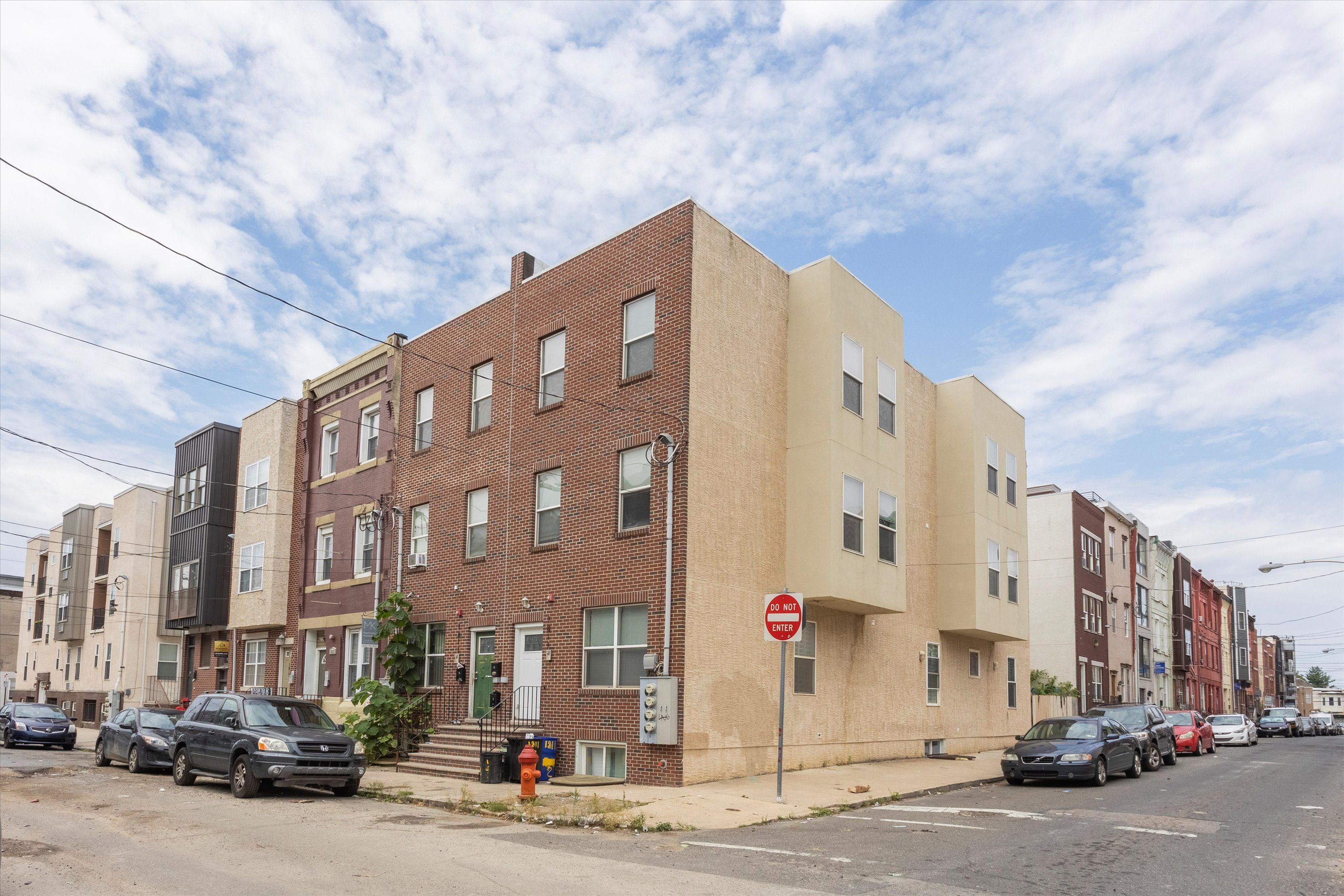 1811 W BERKS ST Unit C