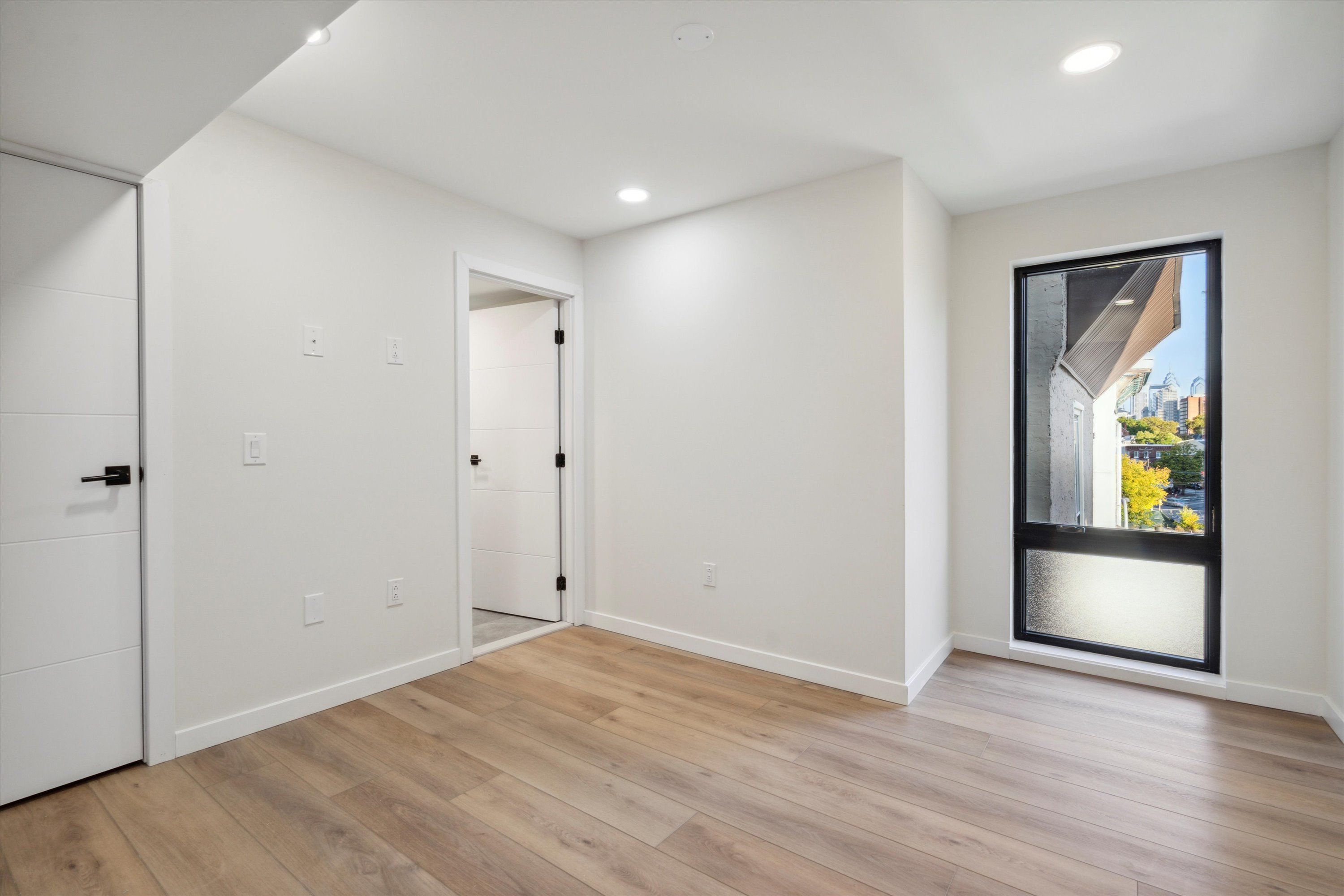 3804 Lancaster Ave Unit 401