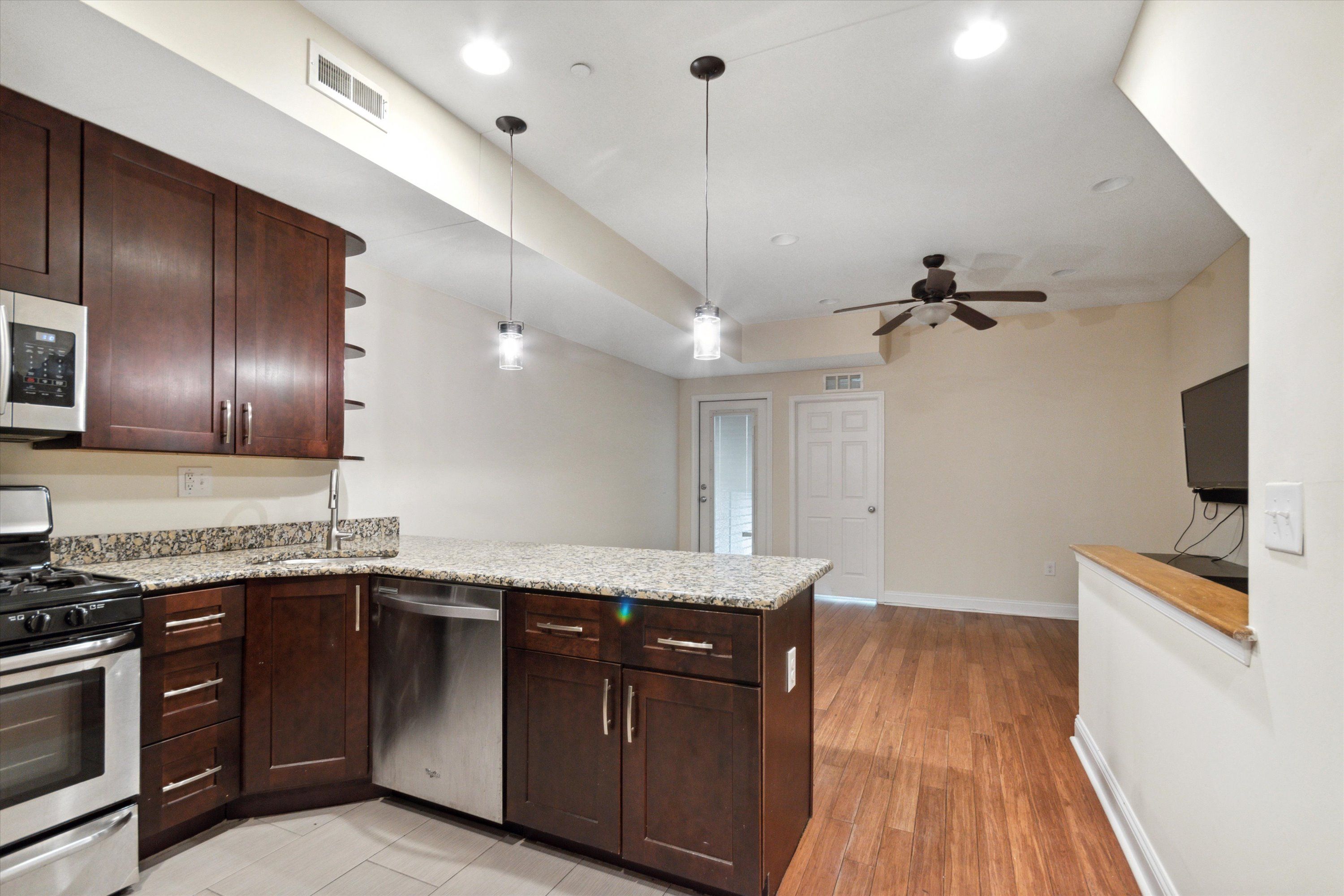 1408 WILLINGTON ST Unit B