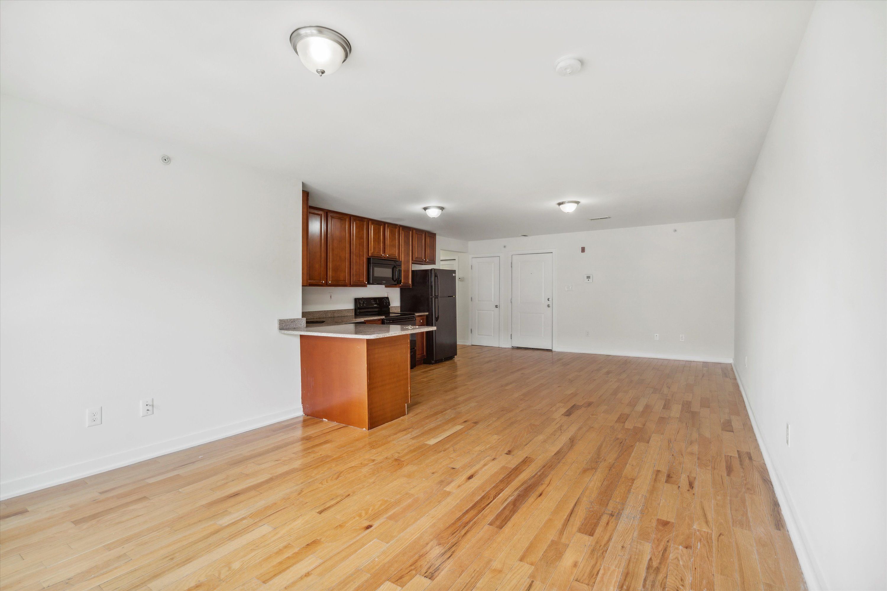 2025 N 17th ST Unit 202