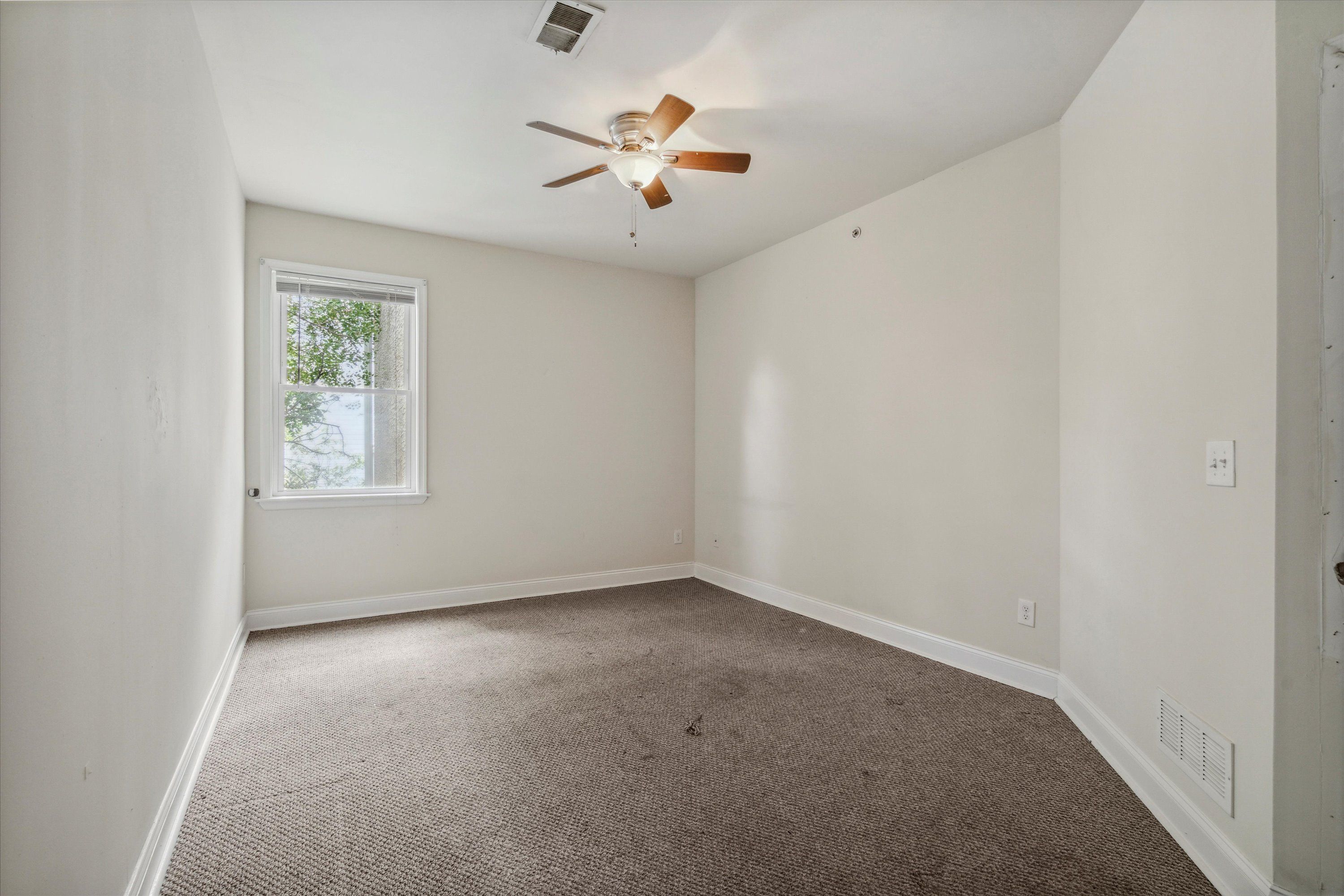 2107 N 17TH ST Unit B