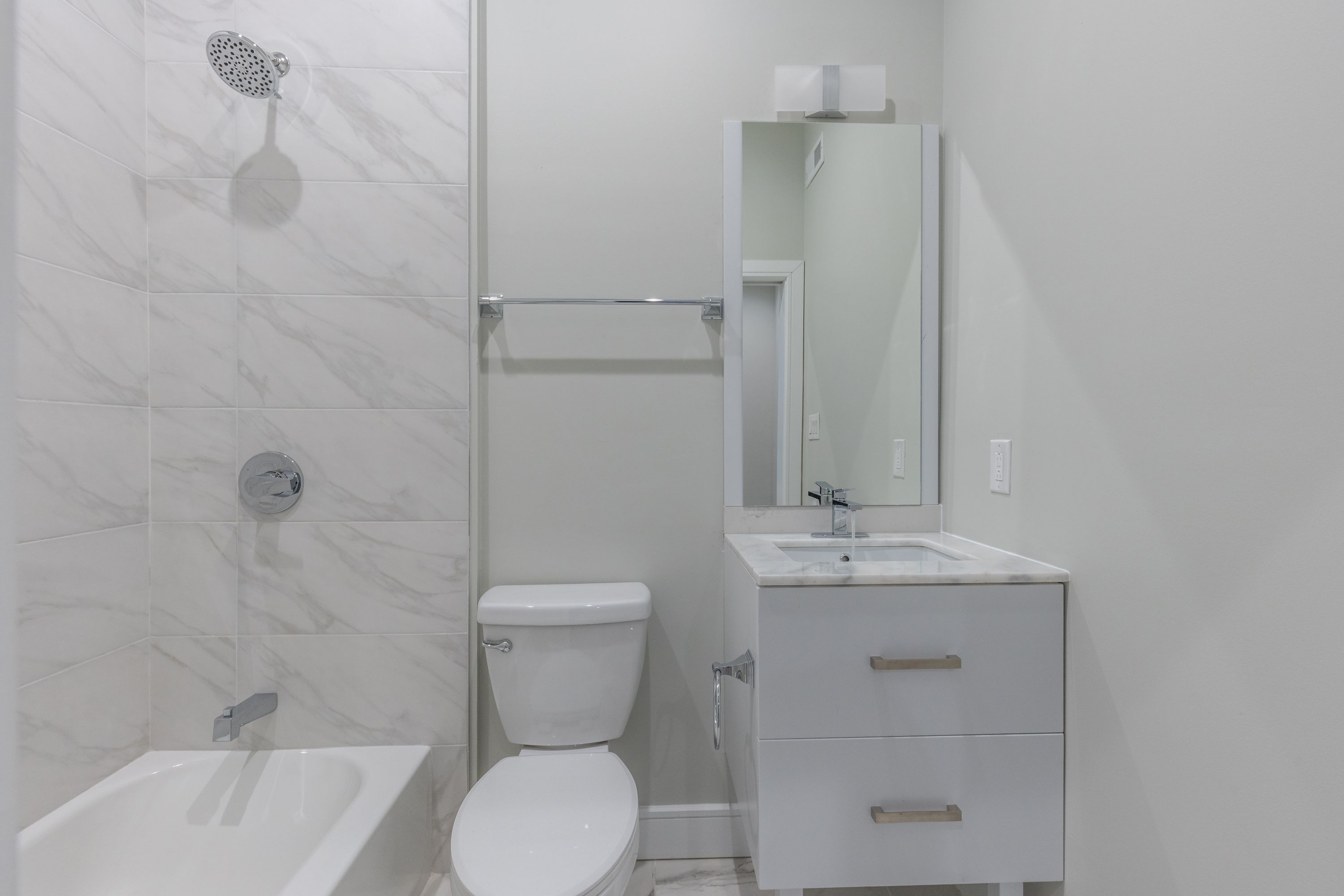 1133 E COLUMBIA AVE Unit 102
