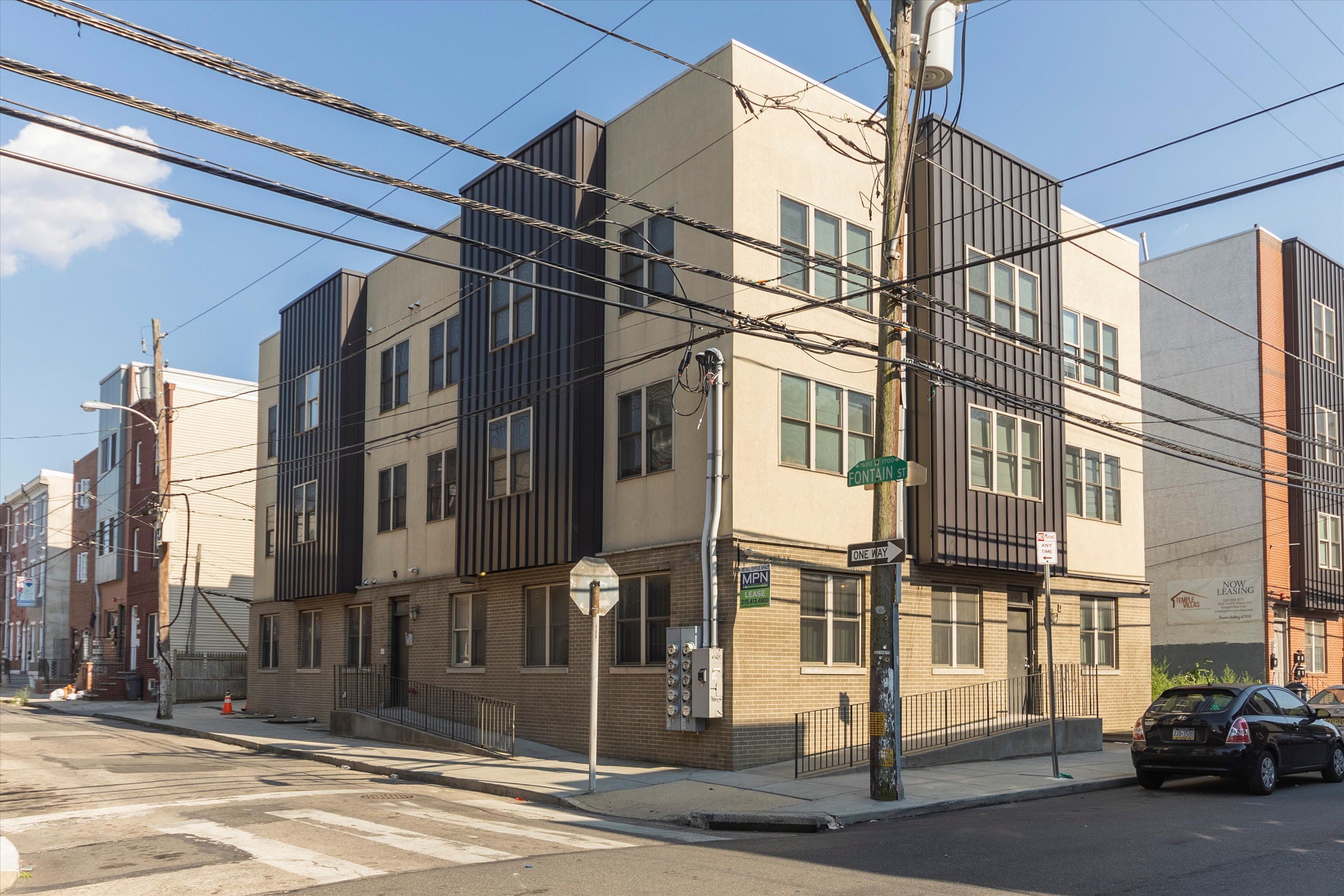 2025 N 17th ST Unit 202