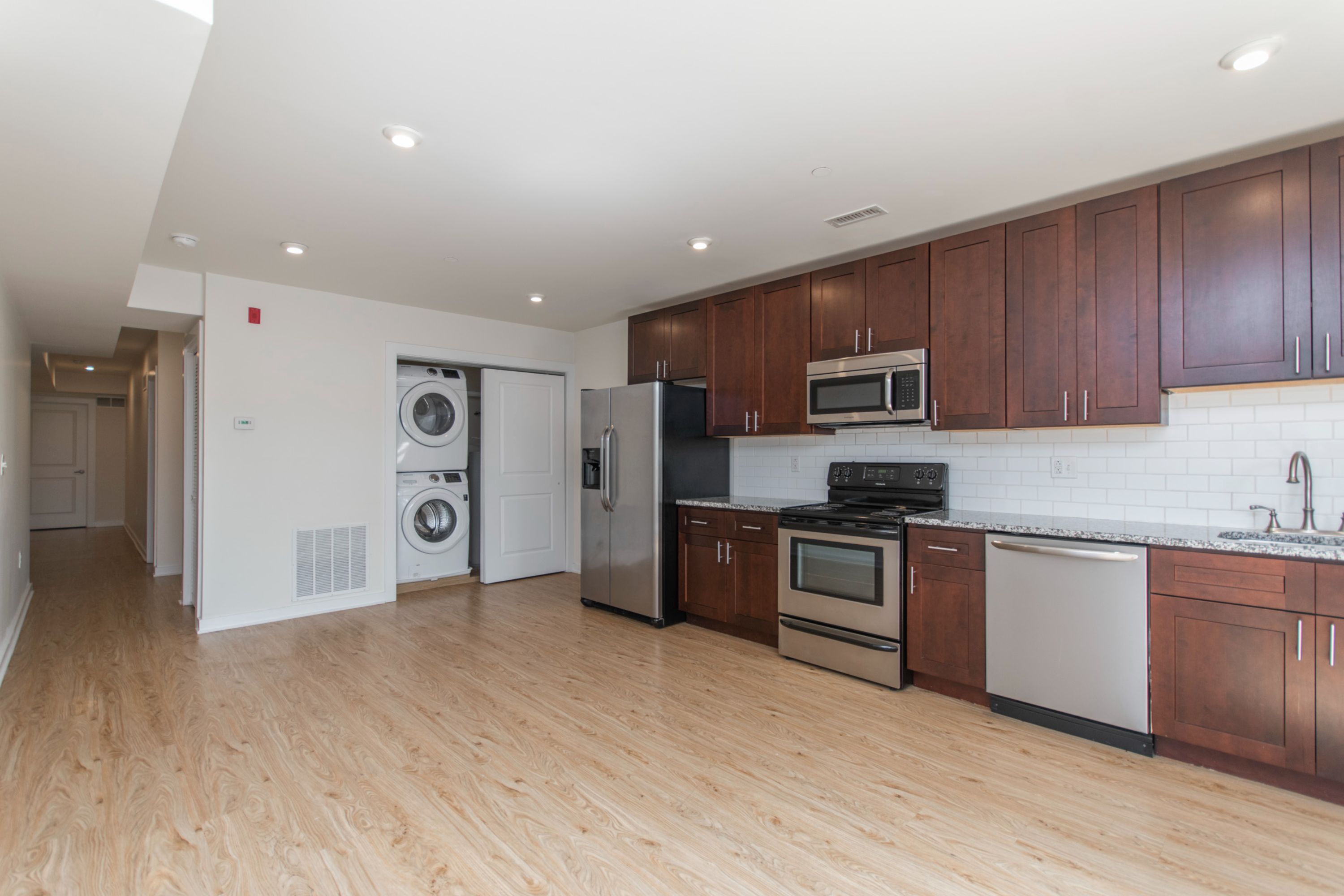 245-47 S 45TH ST Unit 2D