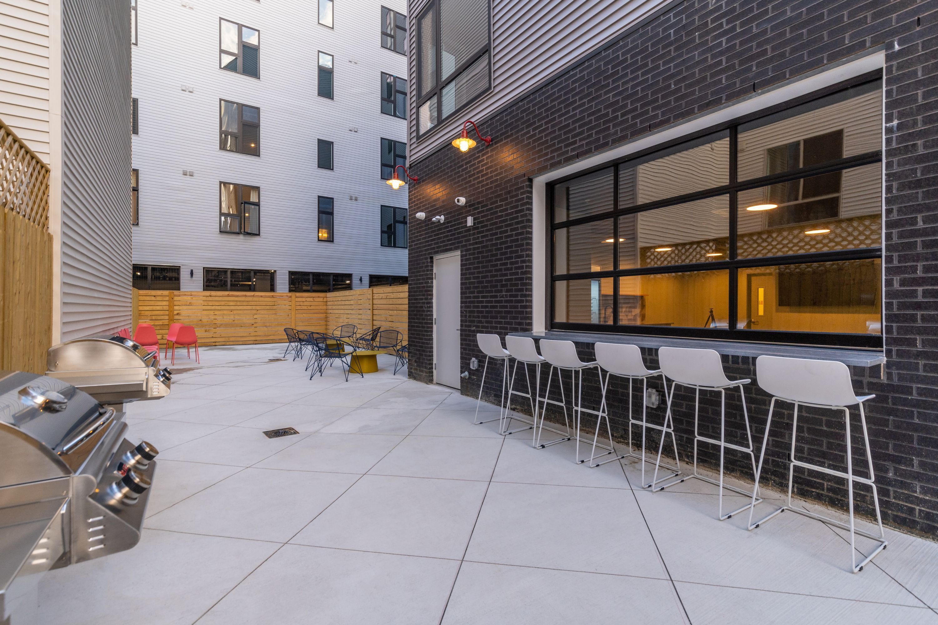 629 W GIRARD AVE Unit 307