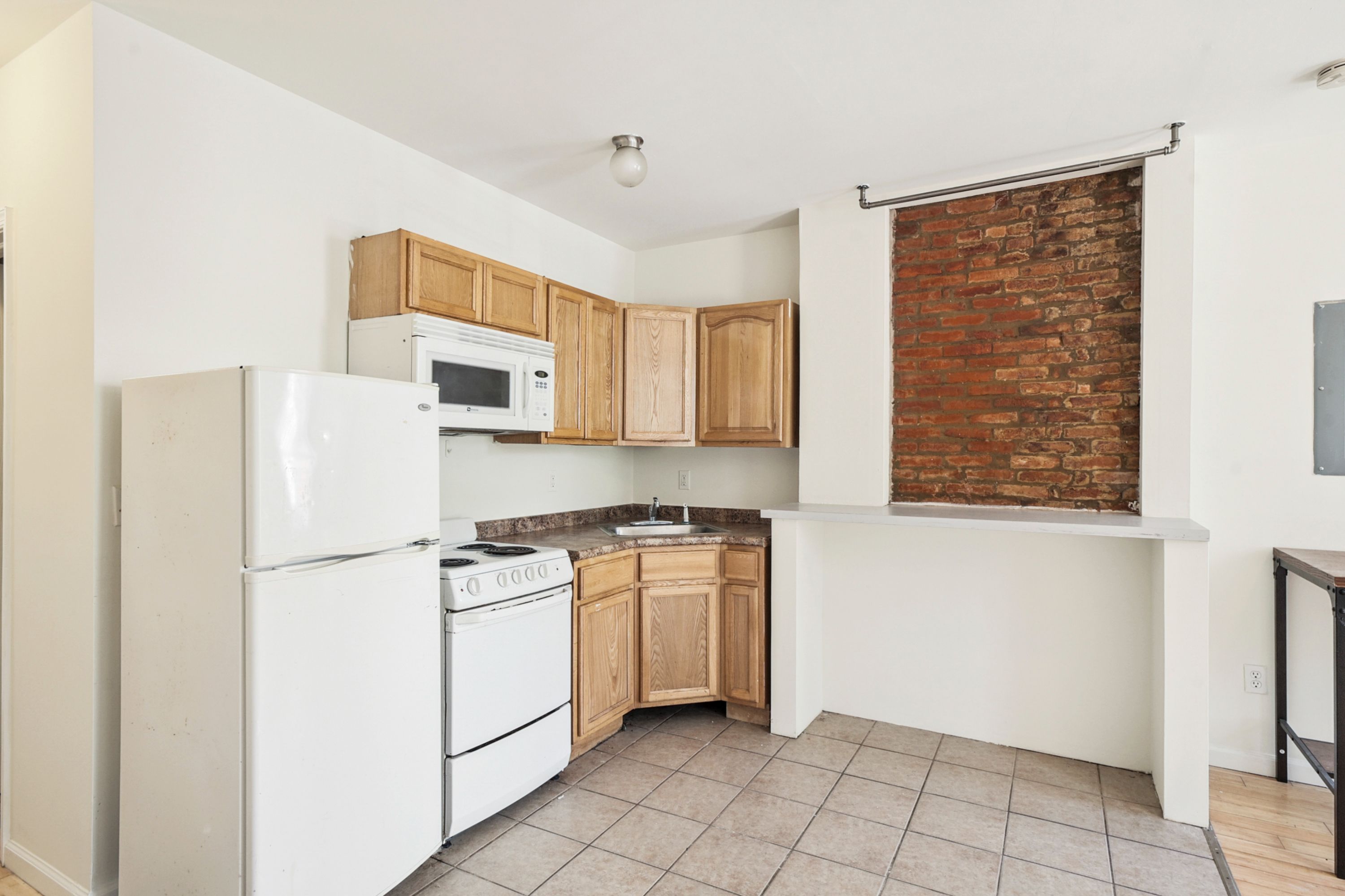 1616 WILLINGTON ST Unit 1