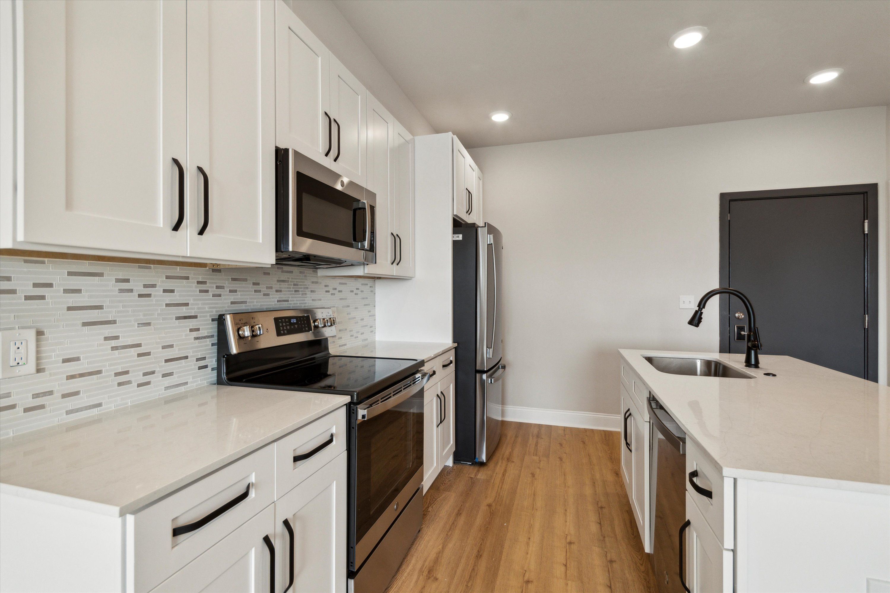 2157 E LEHIGH AVE Unit 410