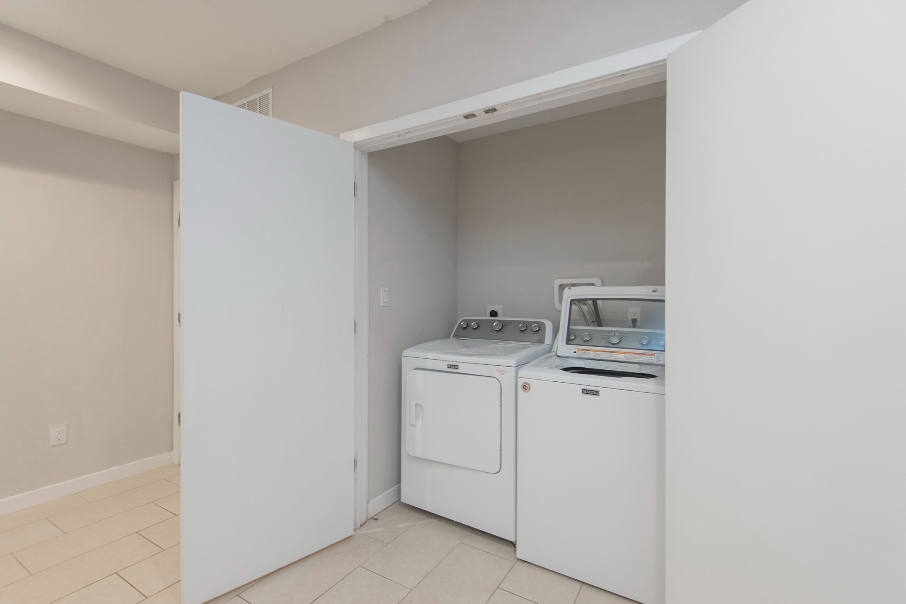 1818 HARLAN ST Unit 1
