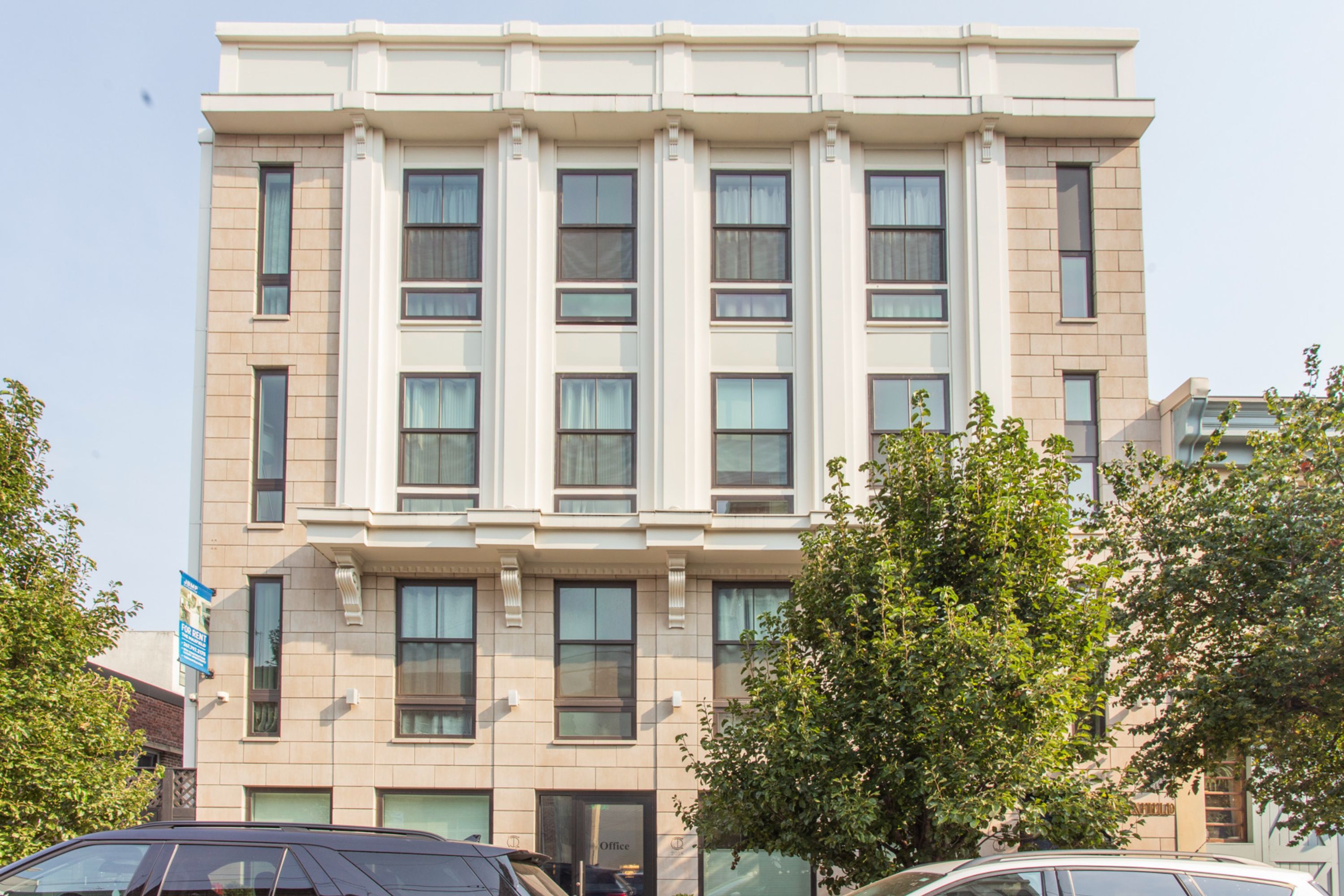 1533-39 PARRISH ST Unit 2F