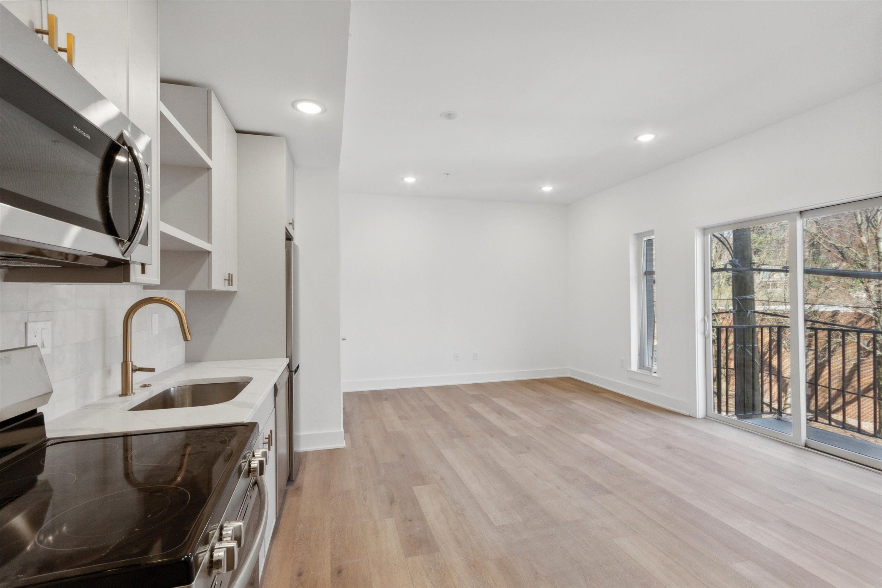 367 W Hortter St Unit 205