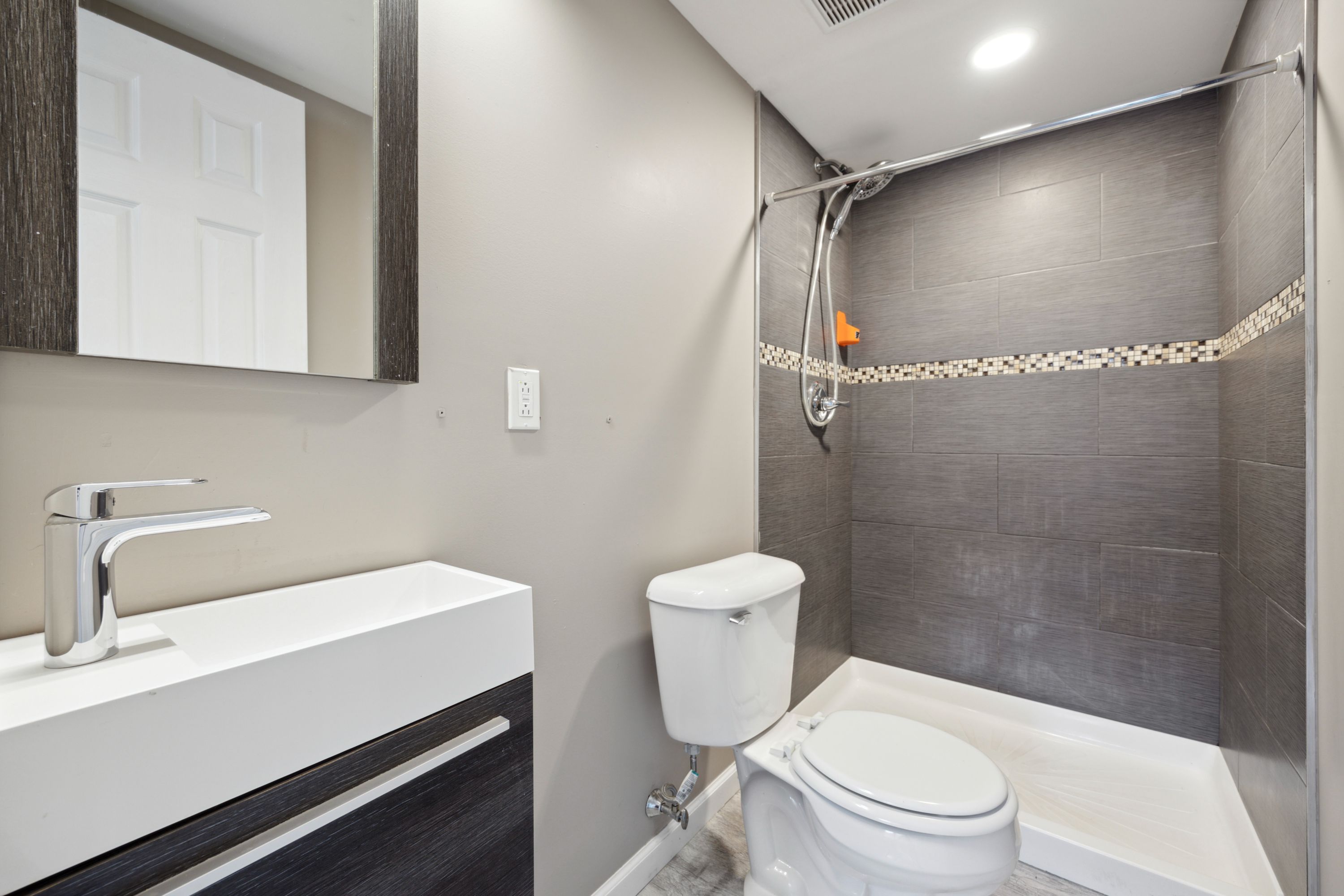 1715 CECIL B MOORE AVE Unit 2