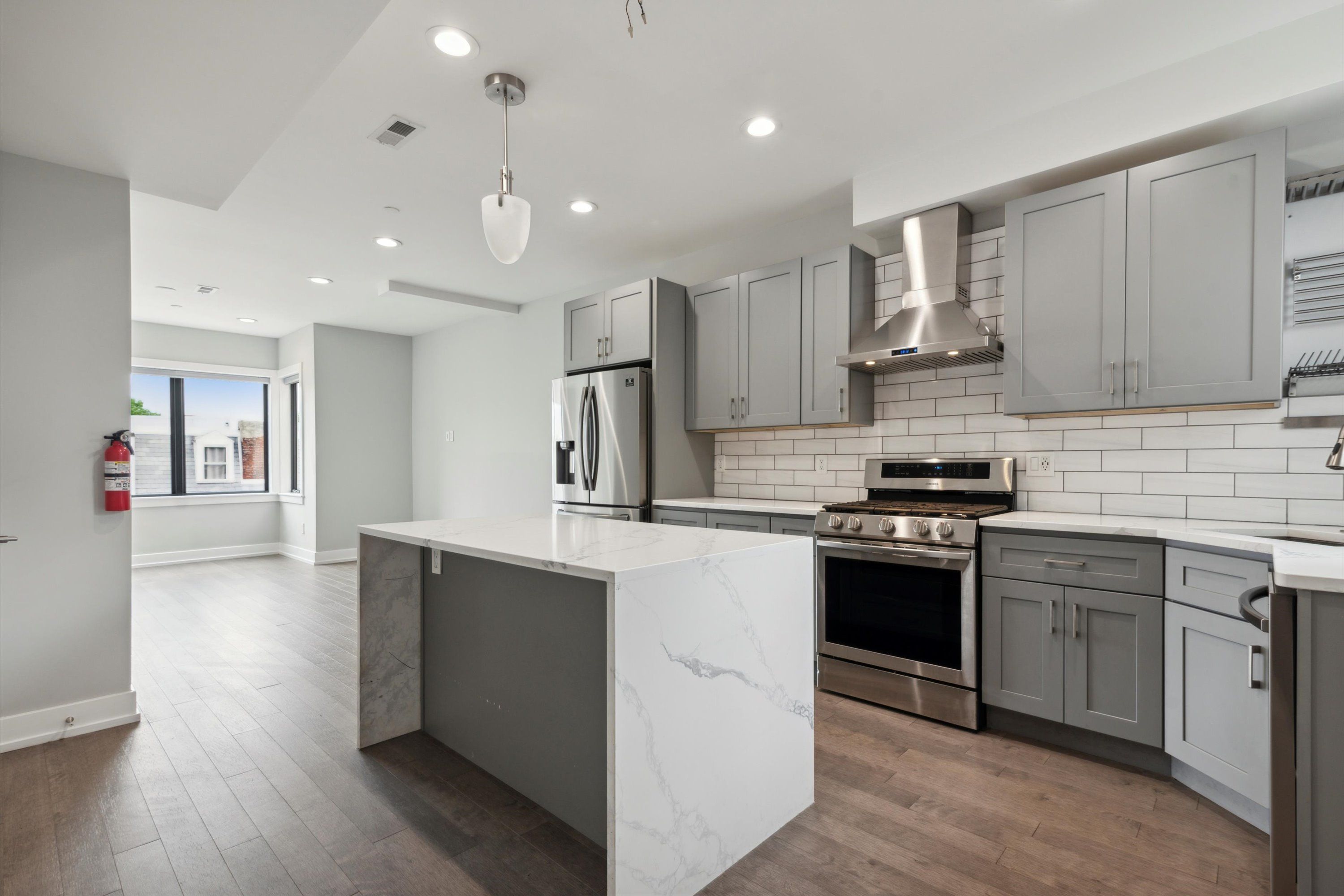 3834 BARING ST Unit 301