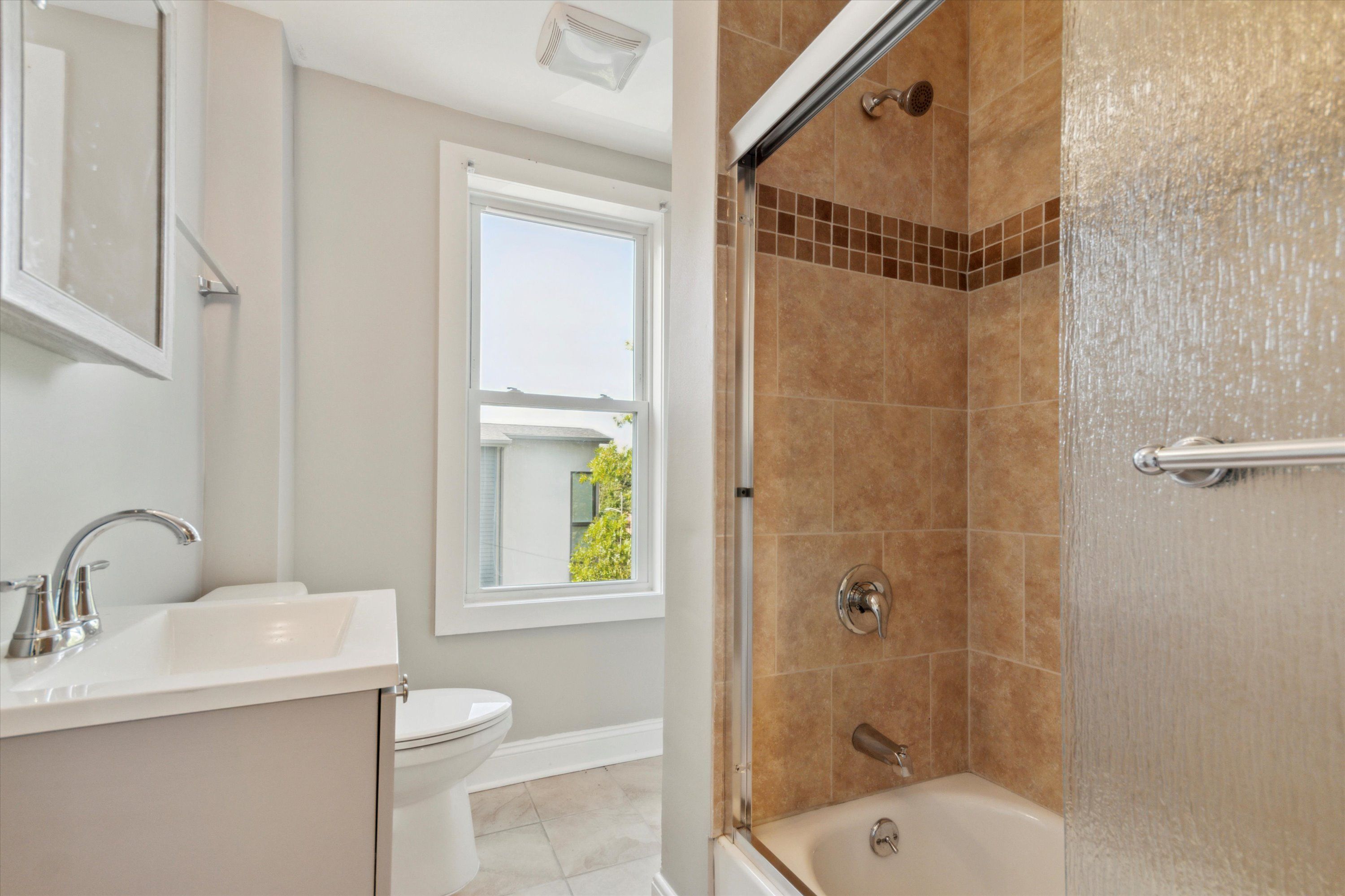 128-130 Spruce St Unit 4