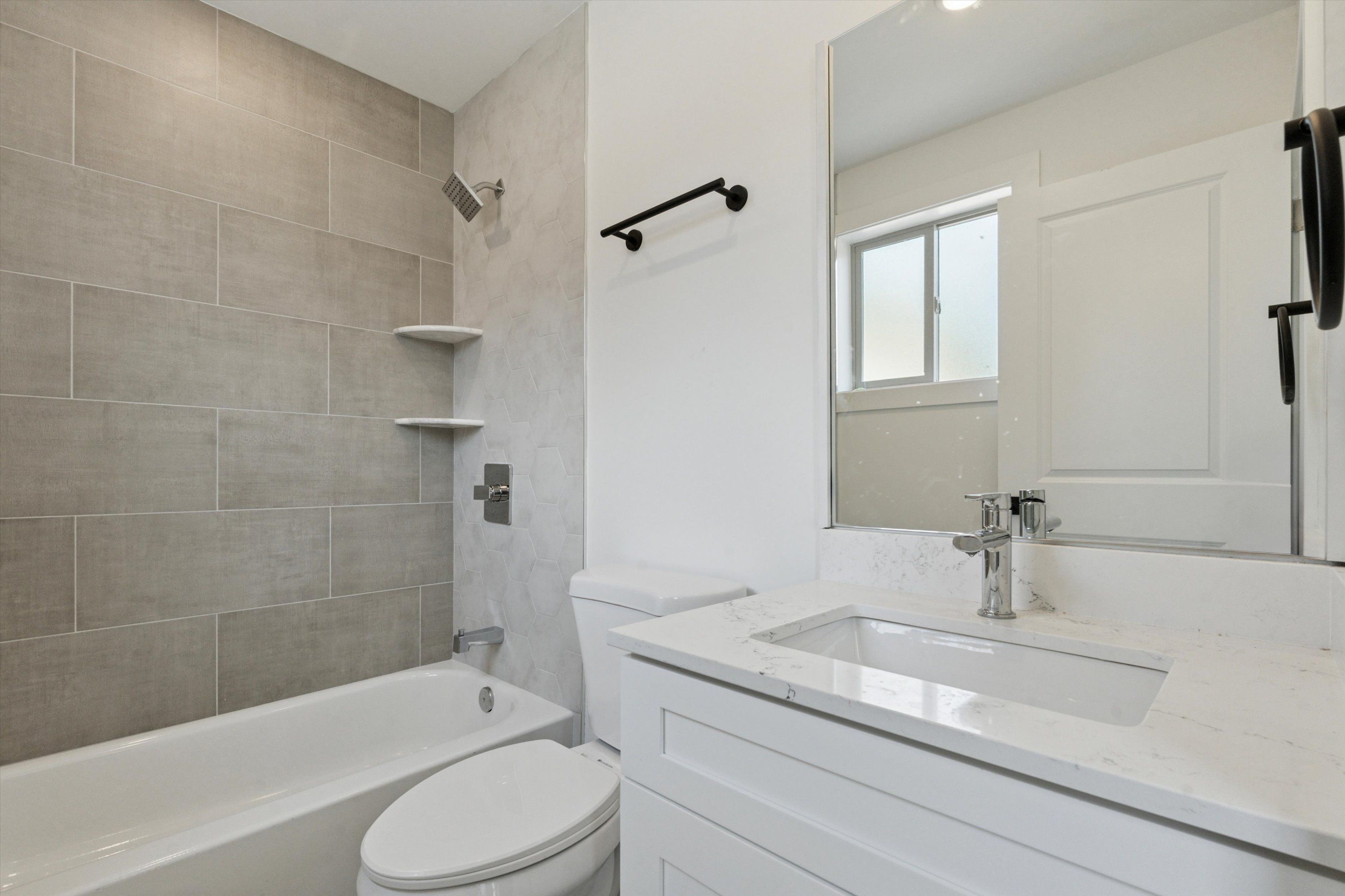 2401 N 2ND St Unit H1