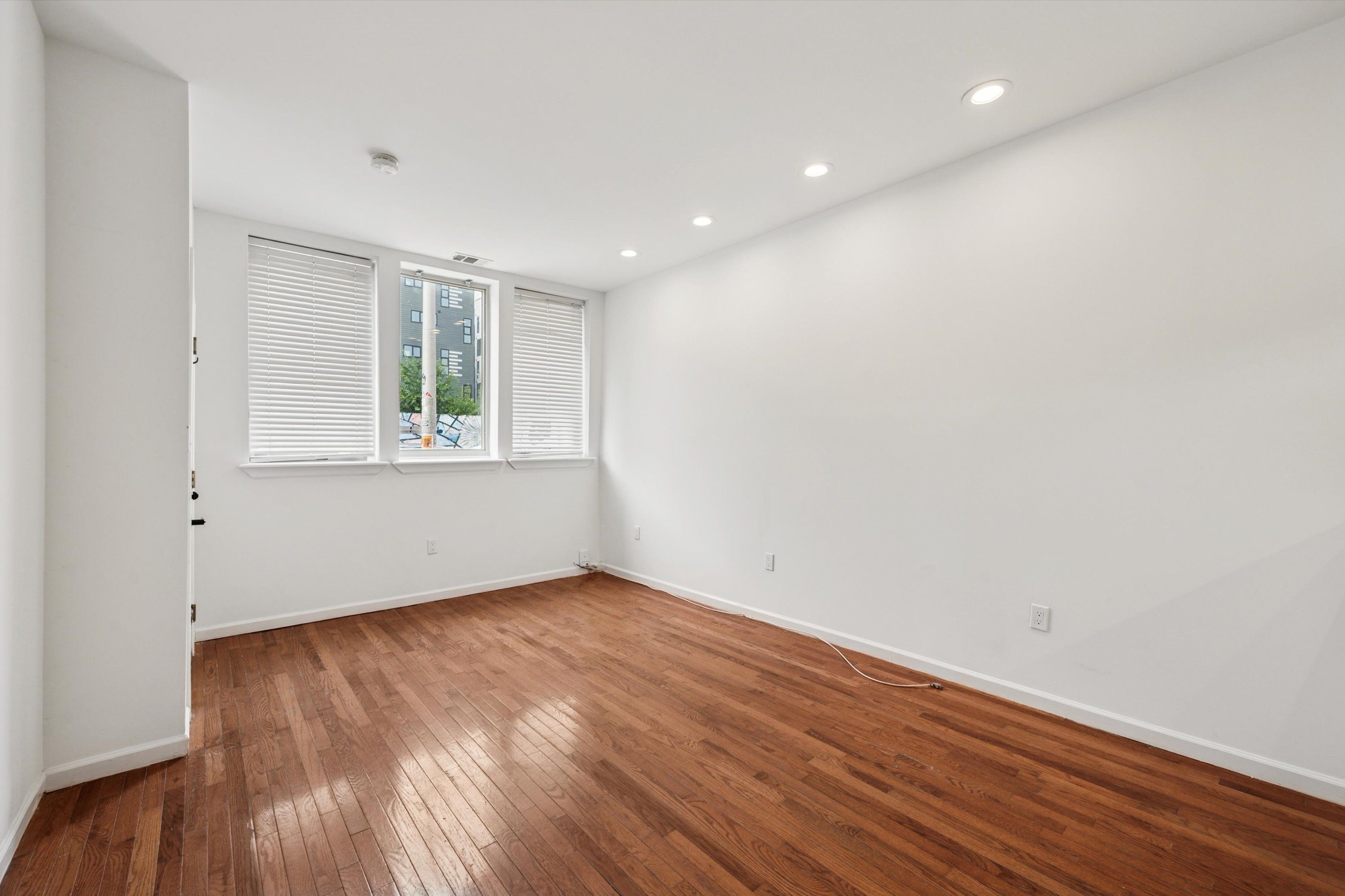 1629 GERMANTOWN AVE Unit 1