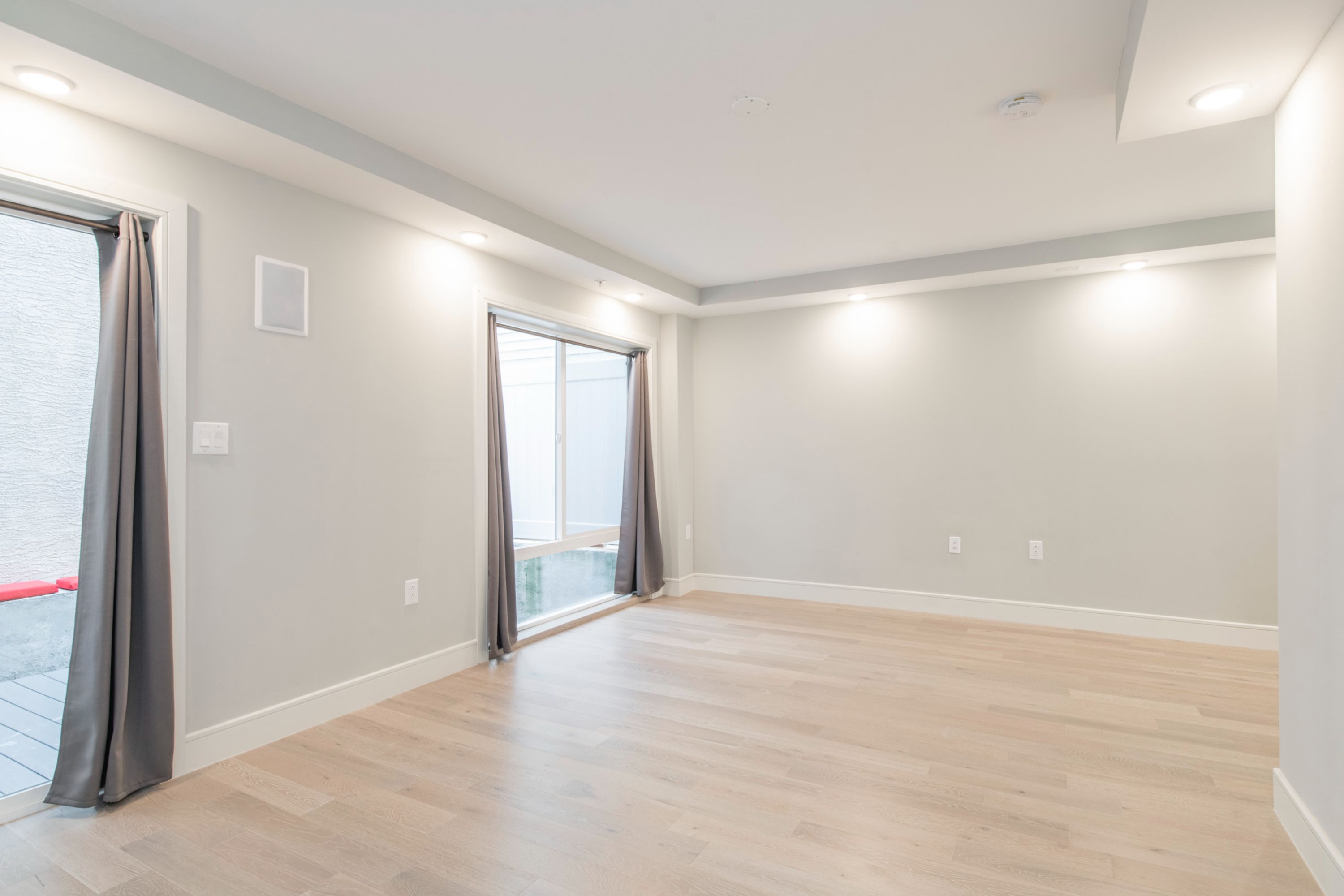 628 N Bodine ST Unit 1