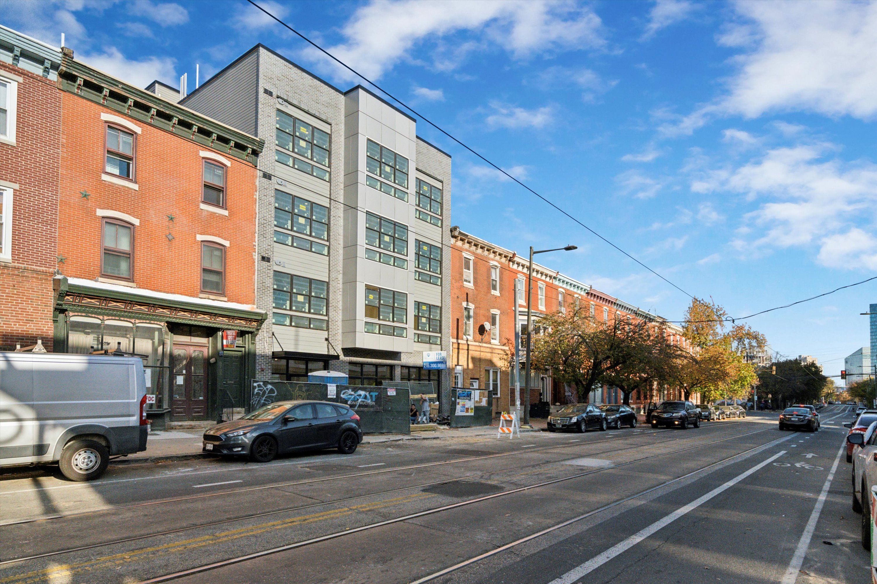 3729 LANCASTER AVE Unit 400