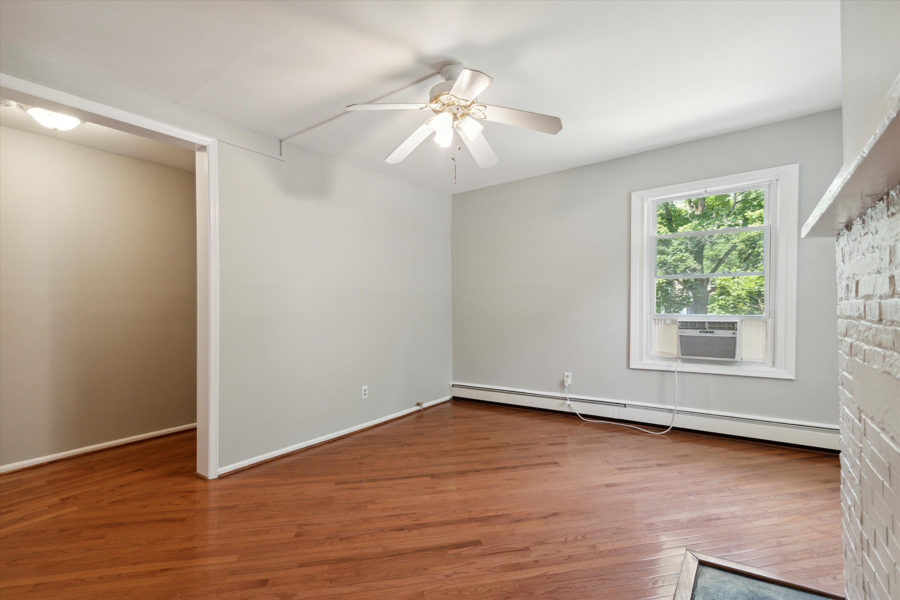 291-293 Nassau St Unit 4